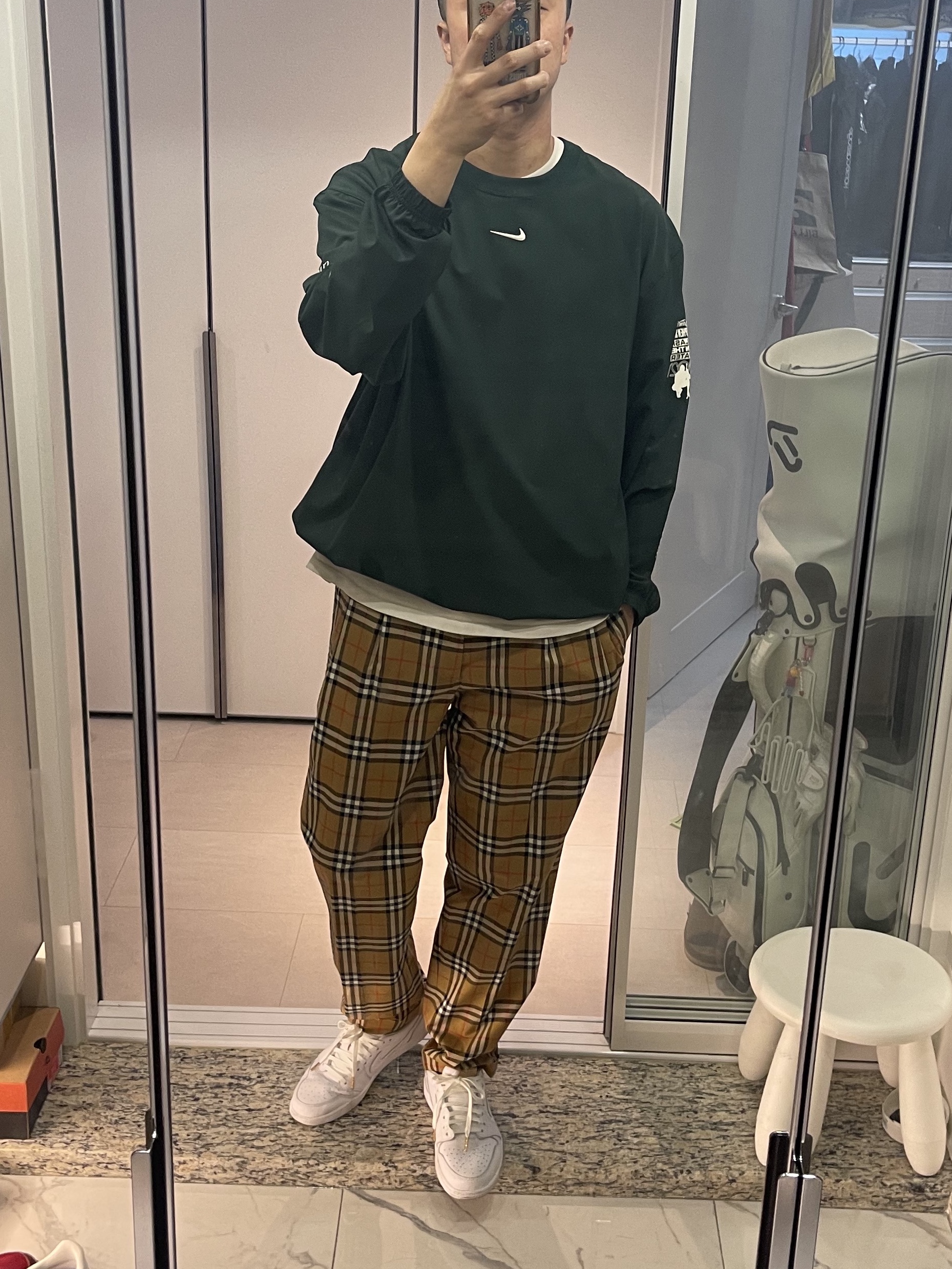 Nike x Drake Nocta Golf Crewneck Top Green - US/EU, Jordan 1 Retro Low OG Premium White Tan 착용 스타일