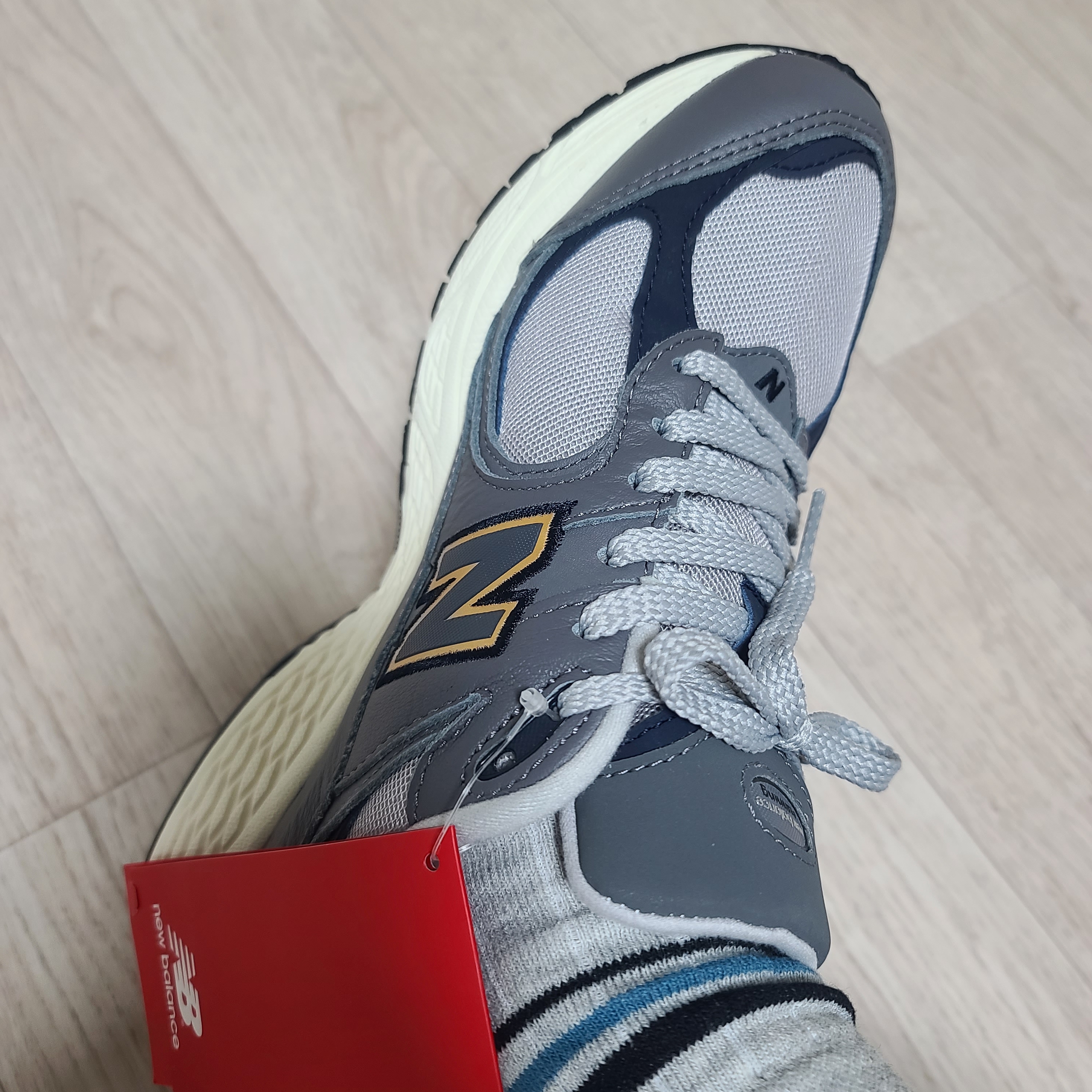 New Balance 2002R Castlerock Eclipse 착용 스타일 - 2
