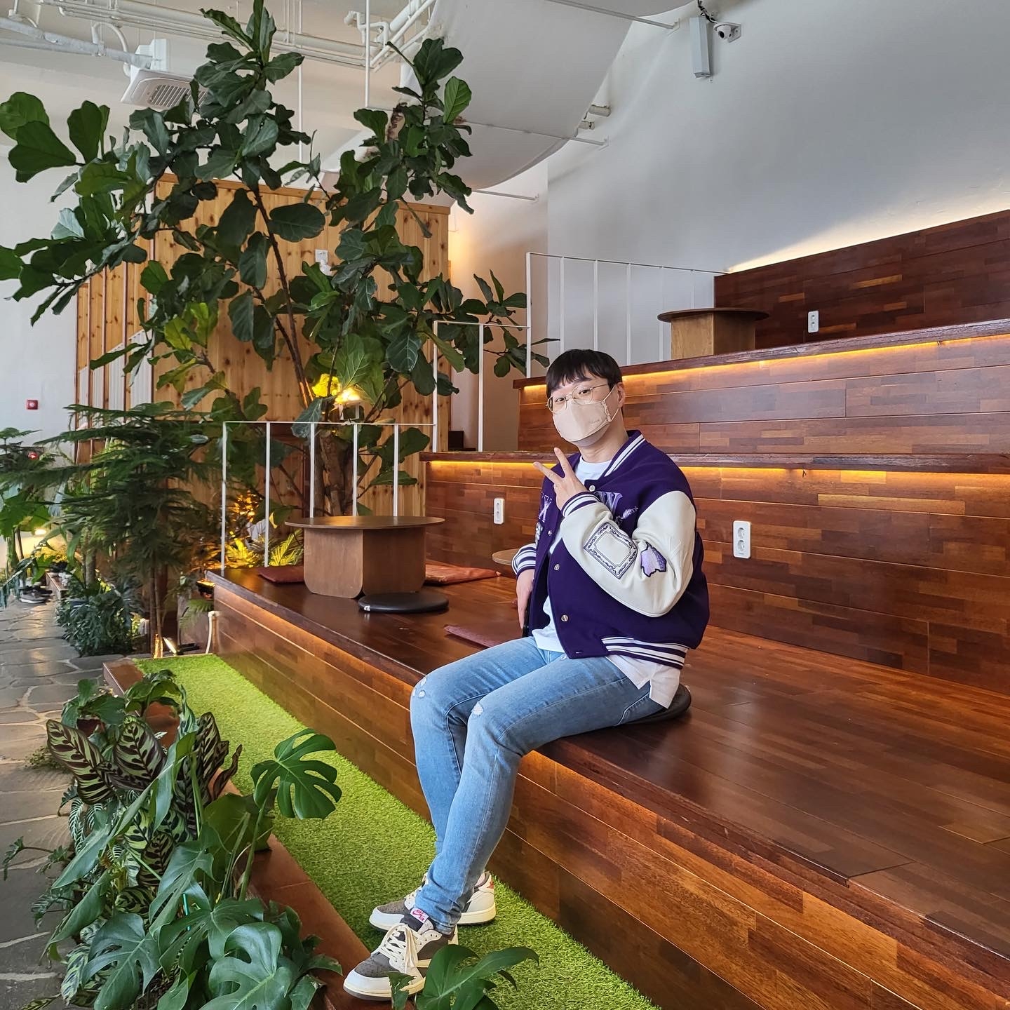 Wooyoungmi Varsity Jacket Violet - 23SS, Jordan 1 x Travis Scott Retro Low OG SP Sail and Ridgerock 착용 스타일 - 5