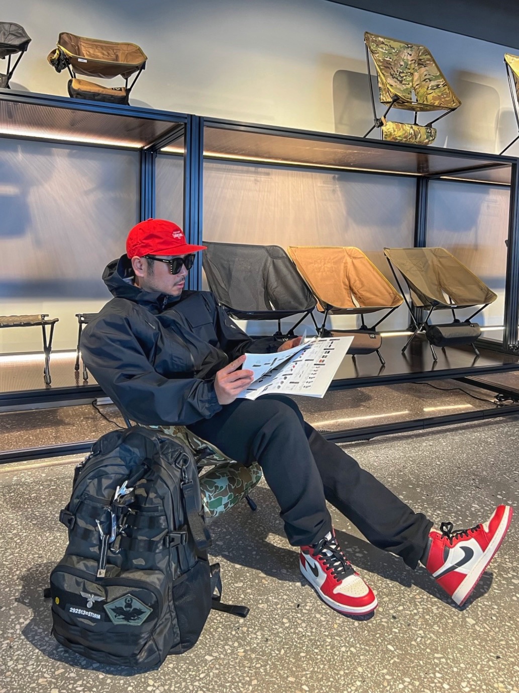 Palace Gore-Tex Cargo Jacket Black - 23SS, Jordan 1 Retro High OG Chicago 2022 착용 스타일 - 1