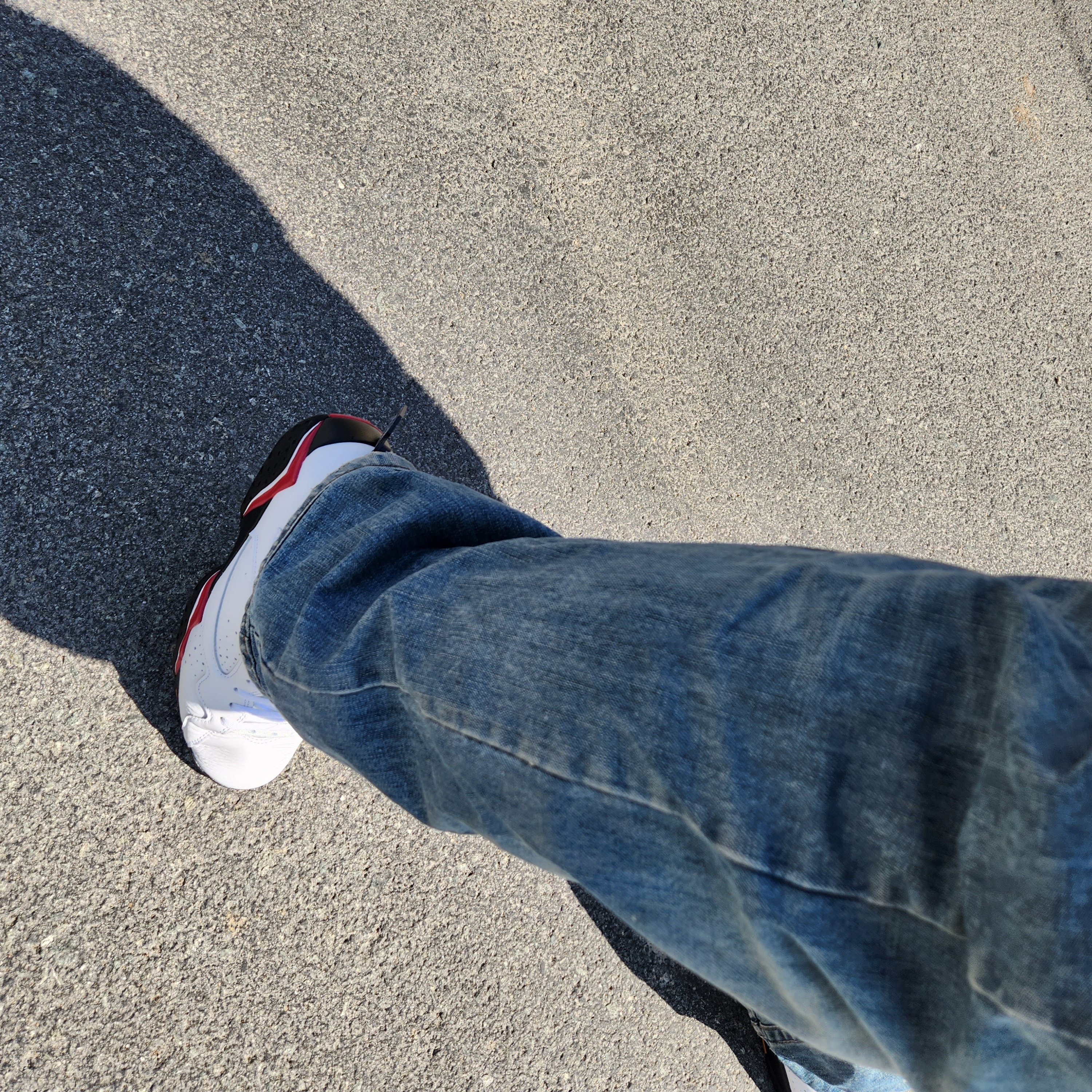 Jordan 7 Retro Cardinal 2022 착용 스타일 - 1