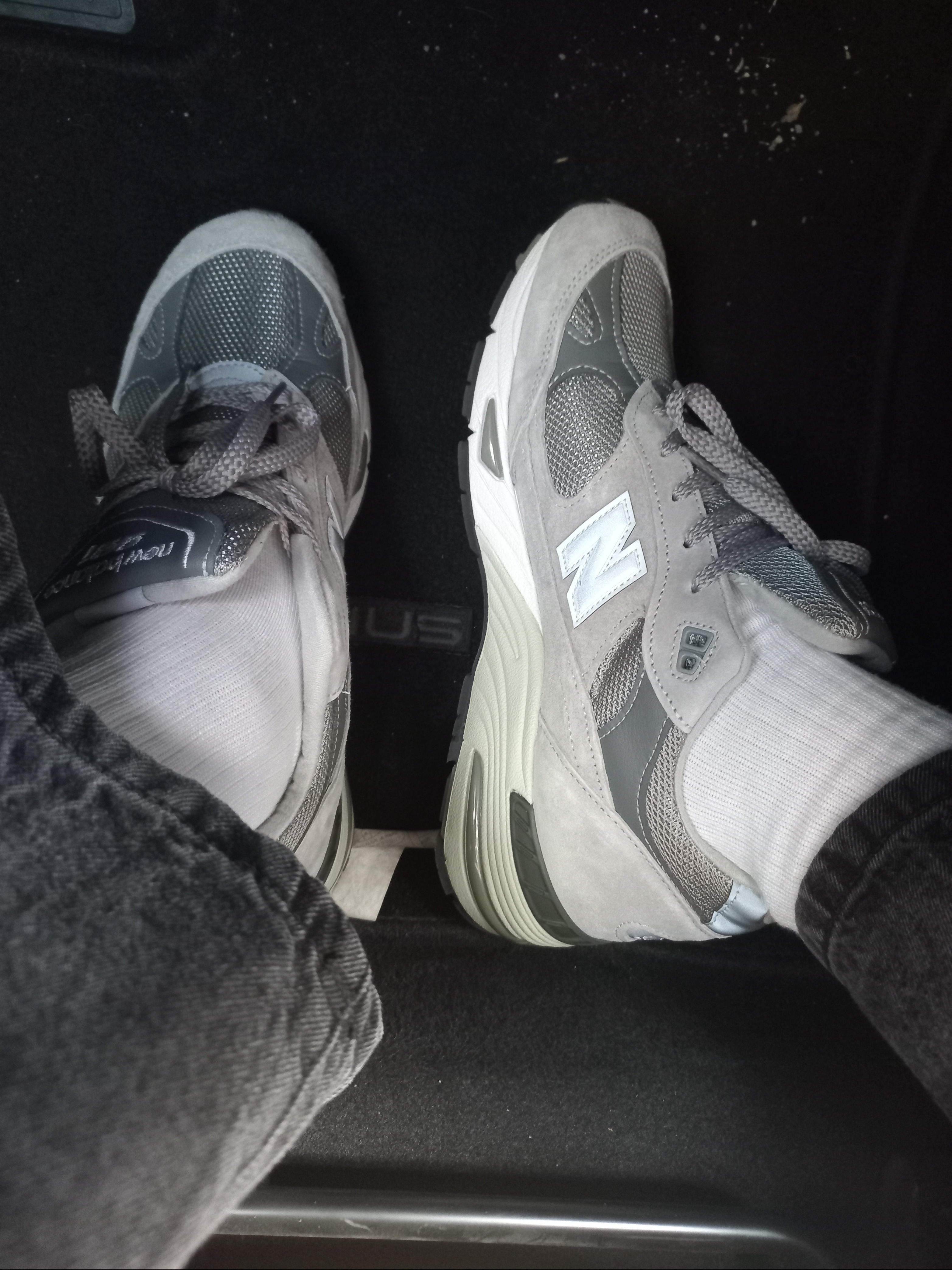 New Balance 991 Made in UK Grey 착용 스타일
