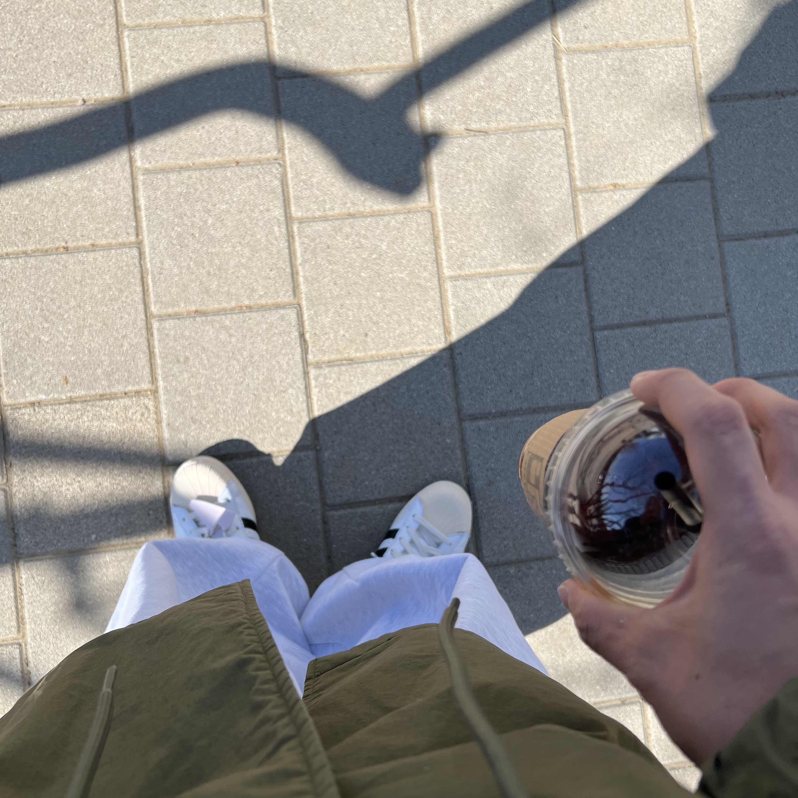 Adidas x Taegeukdang Superstar White Black 착용 스타일 - 3
