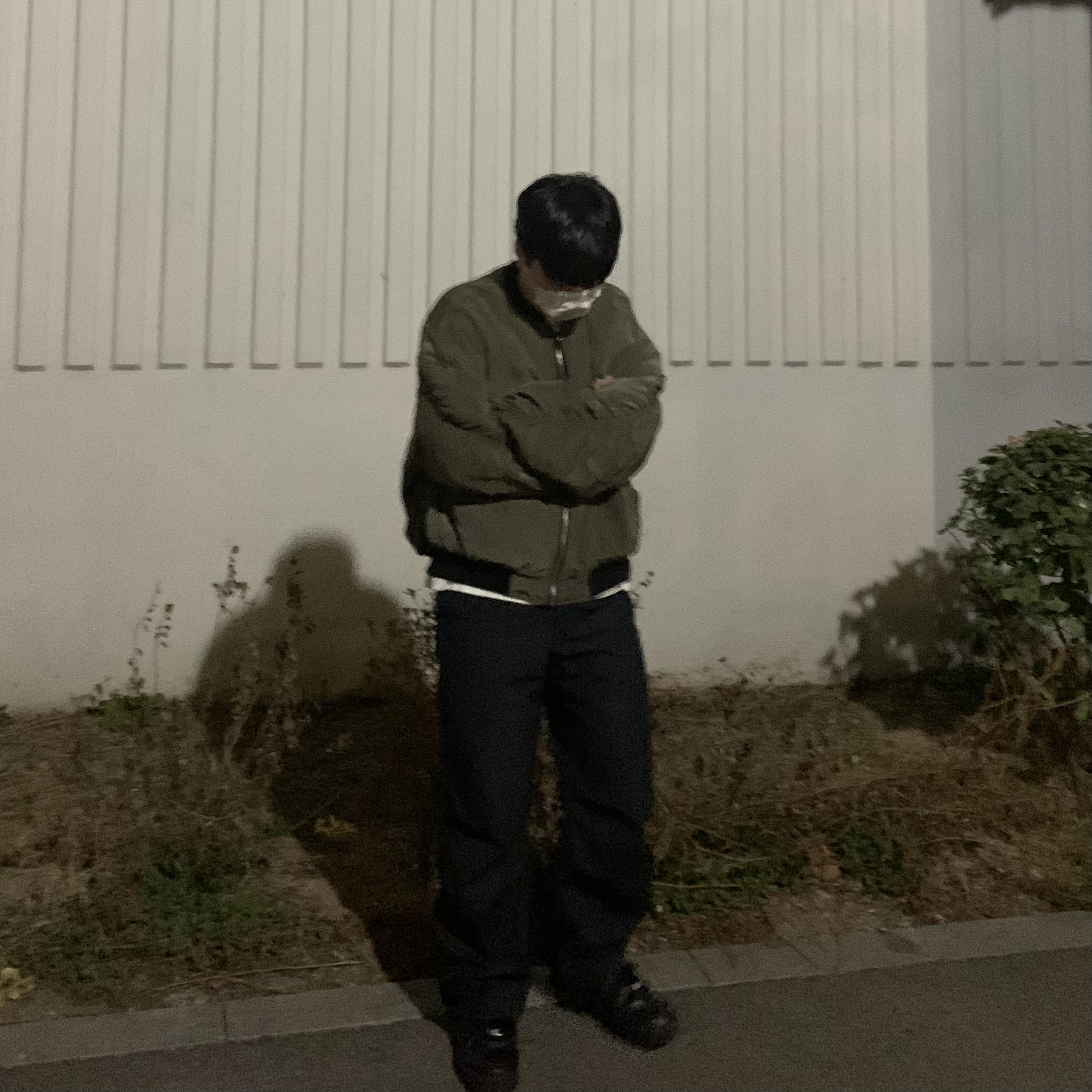 Nike Air Force 1 '07 Low Triple Black 착용 스타일 - 1