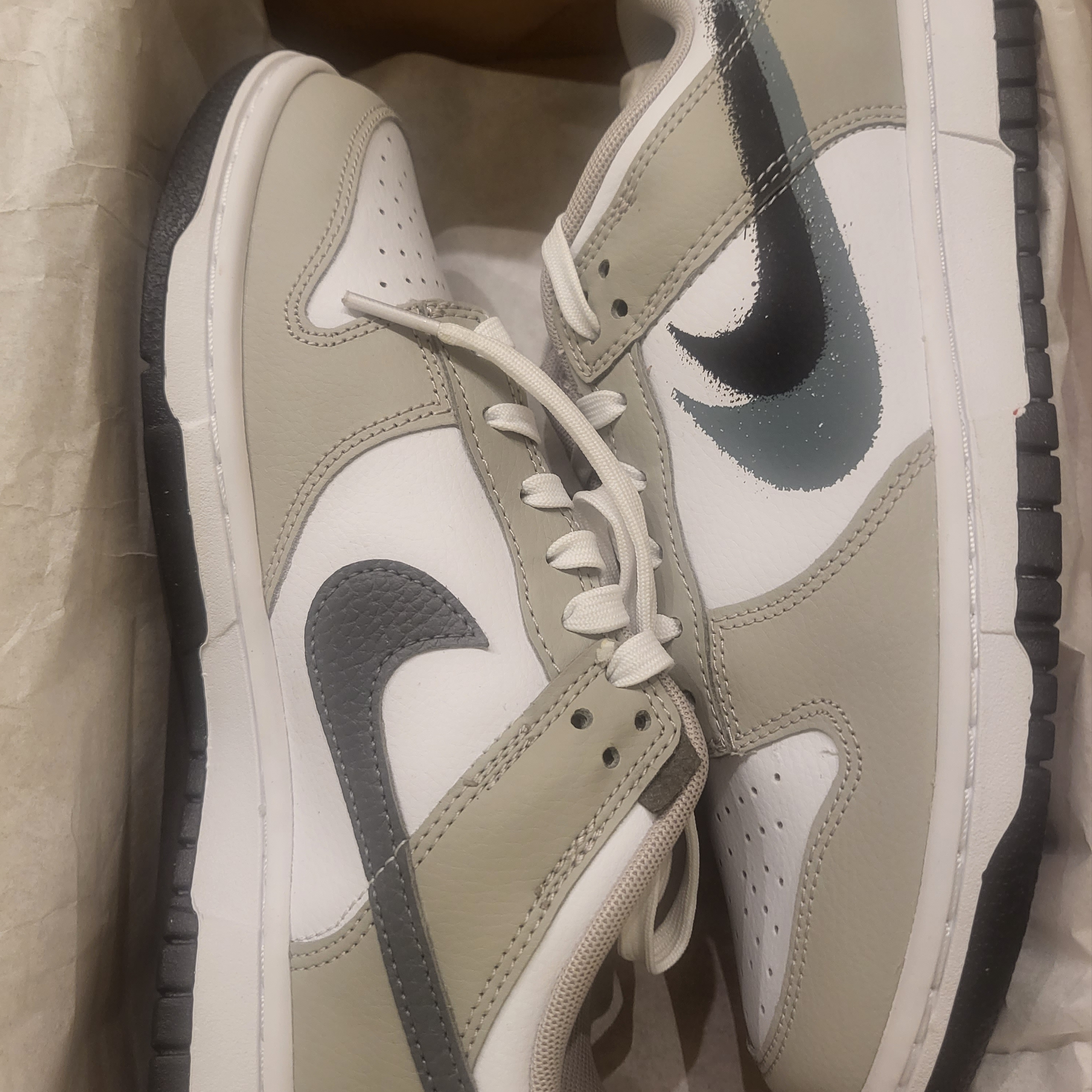 Nike Dunk Low Cool Grey White 착용 스타일