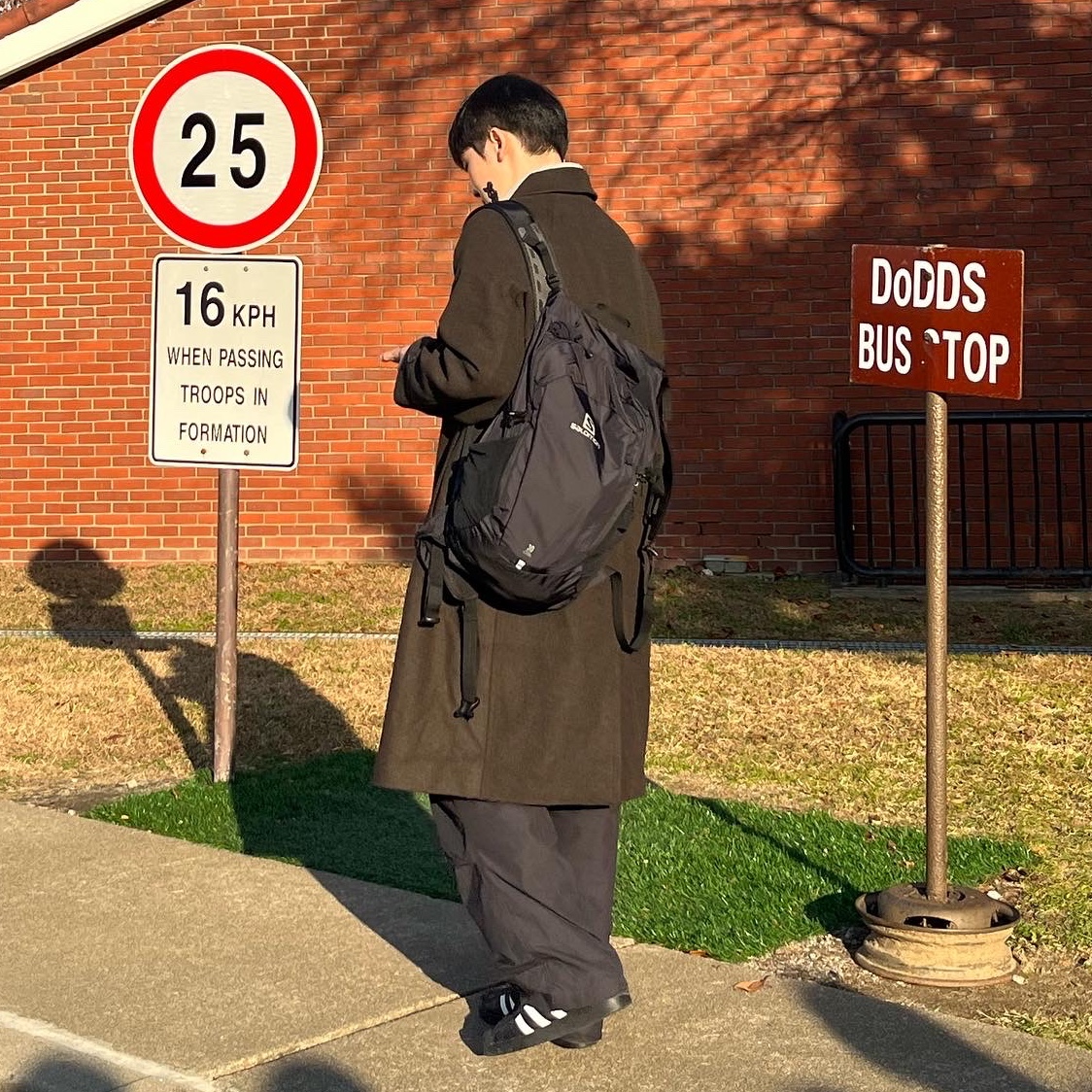 Adidas Superstar Core Black White 착용 스타일