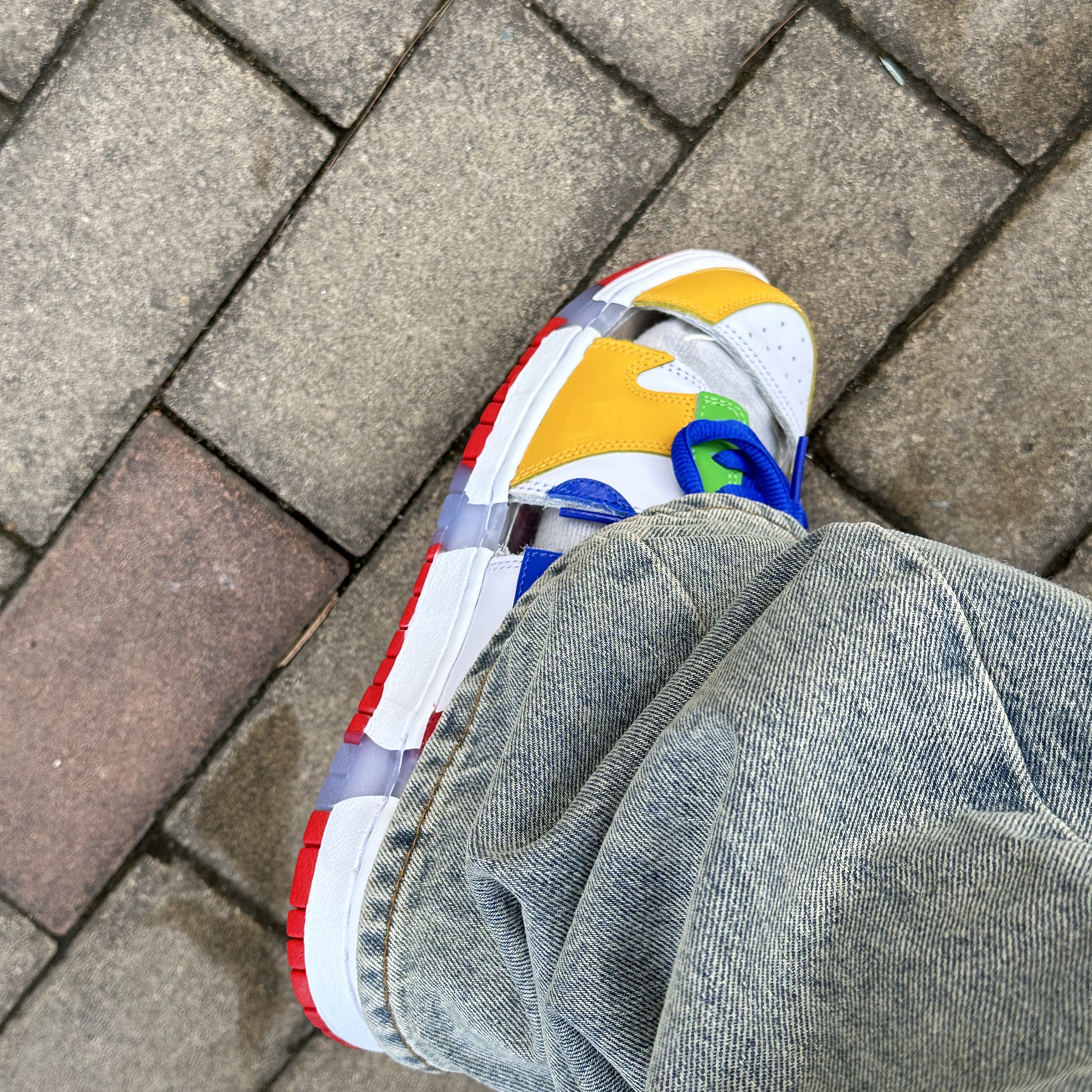 Nike SB Dunk Low Sandy 착용 스타일