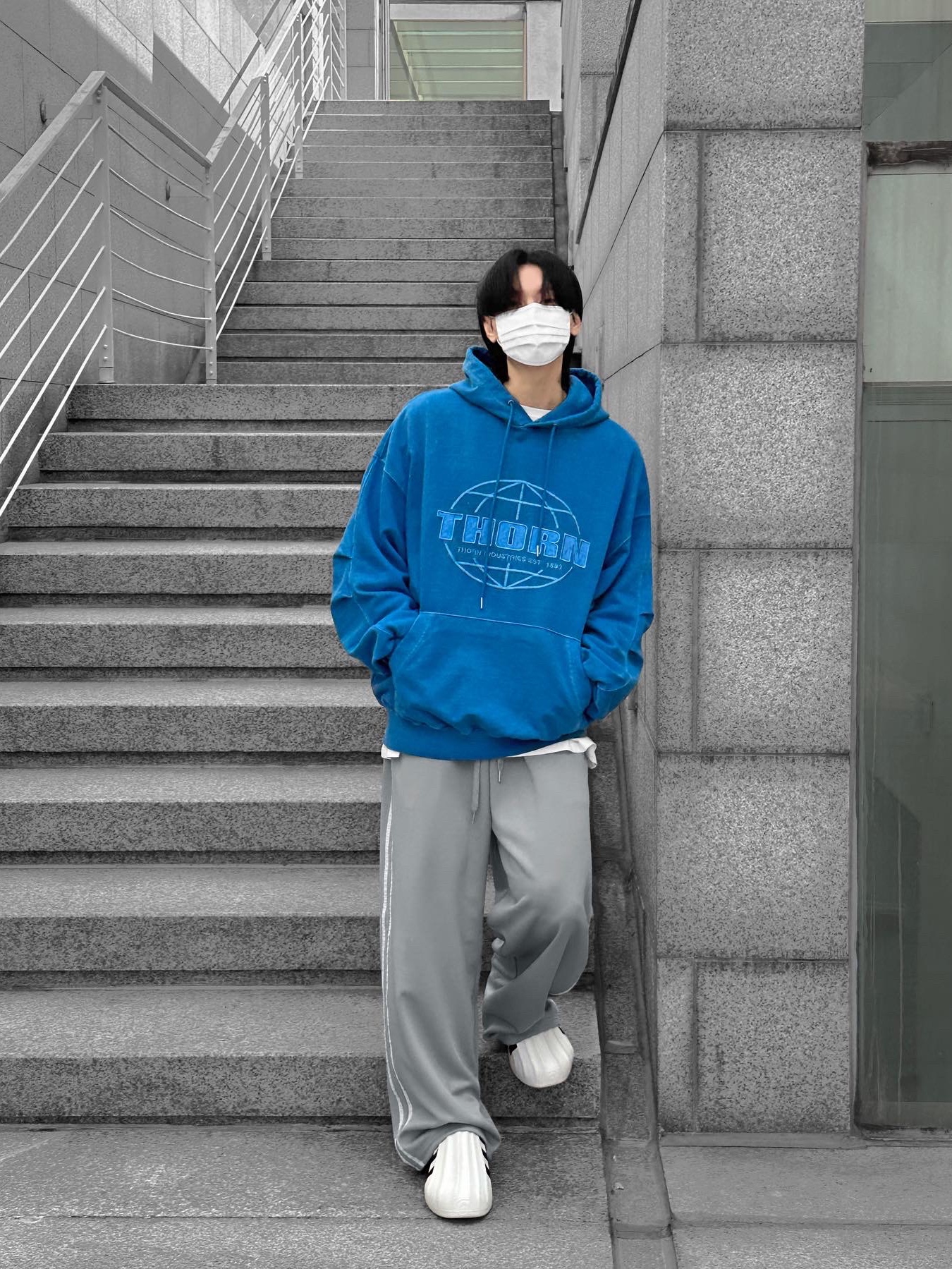 Adidas Adifom Superstar Core White 착용 스타일 - 2