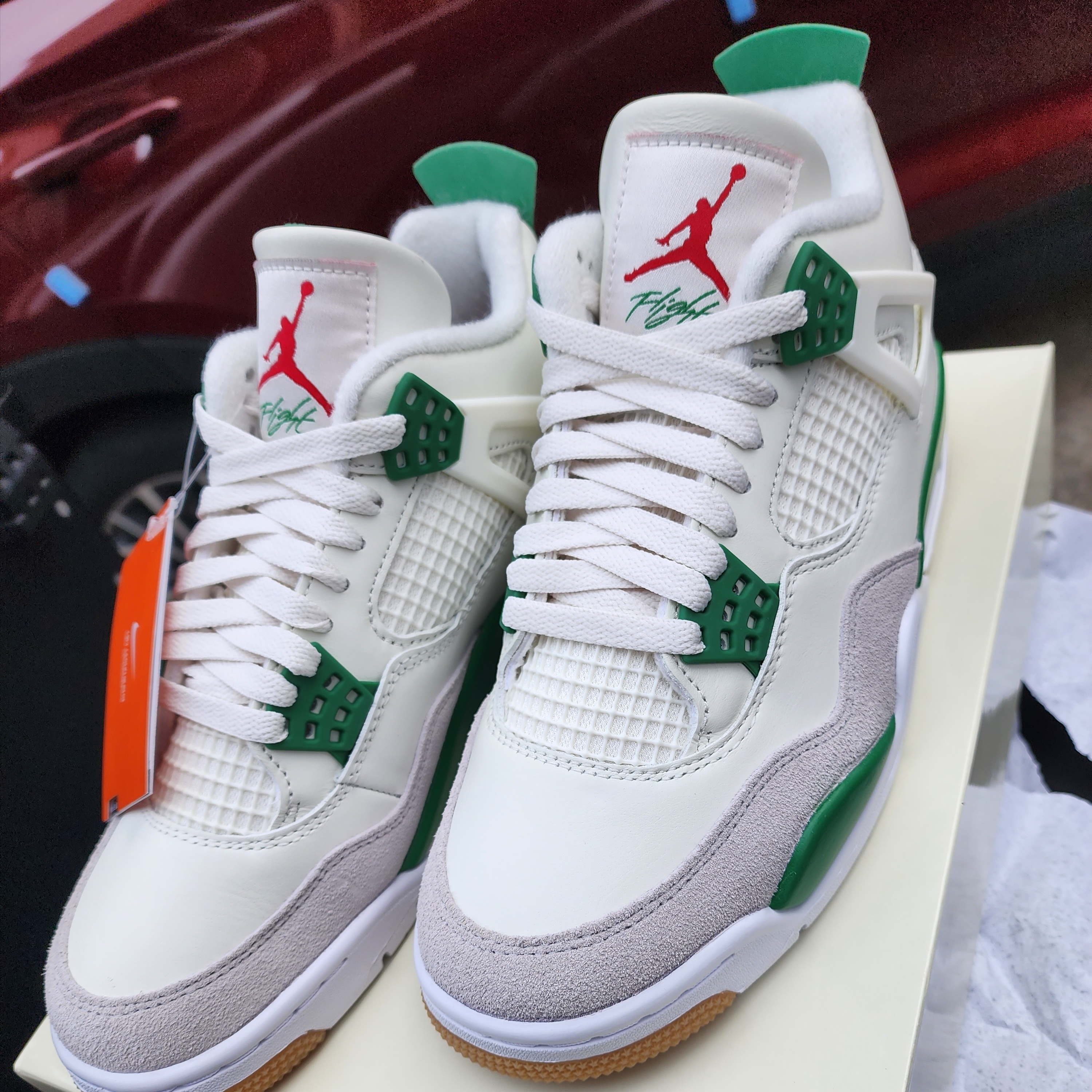 Jordan 4 x Nike SB Retro SP Pine Green 착용 스타일