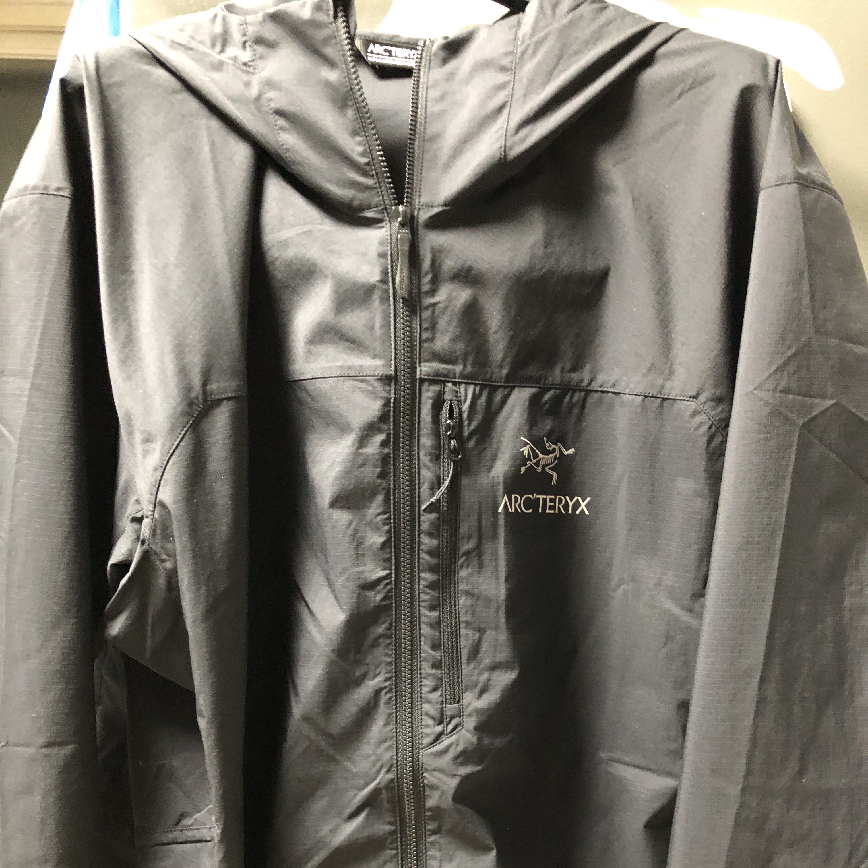 Arc'teryx Squamish Hoody Black 착용 스타일