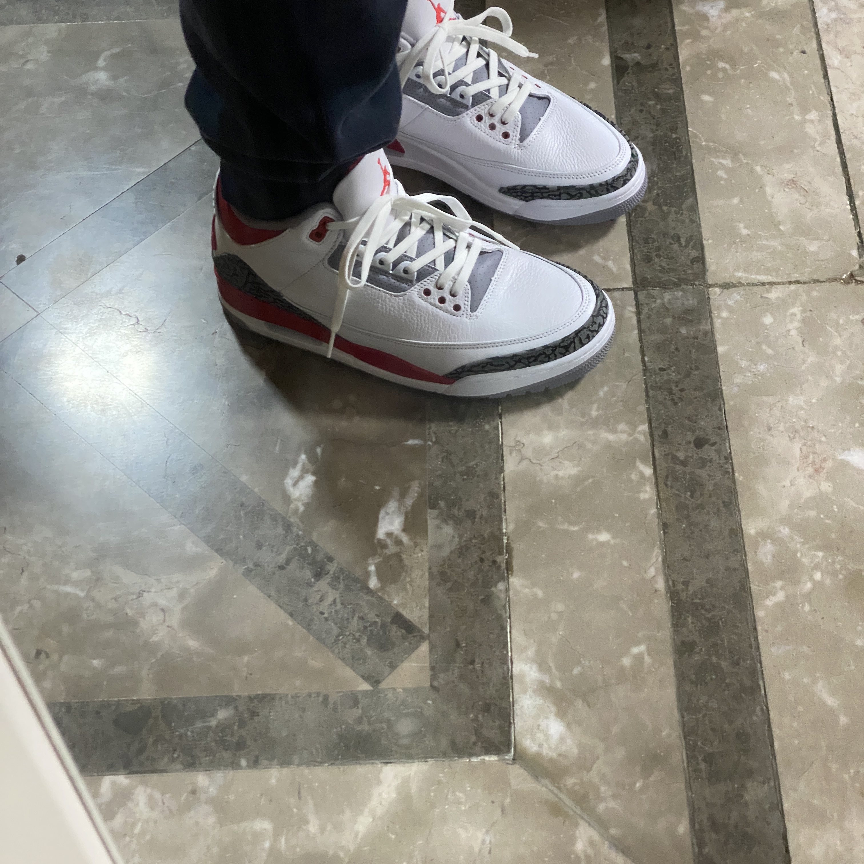 Jordan 3 Retro Fire Red 2022 착용 스타일 - 3
