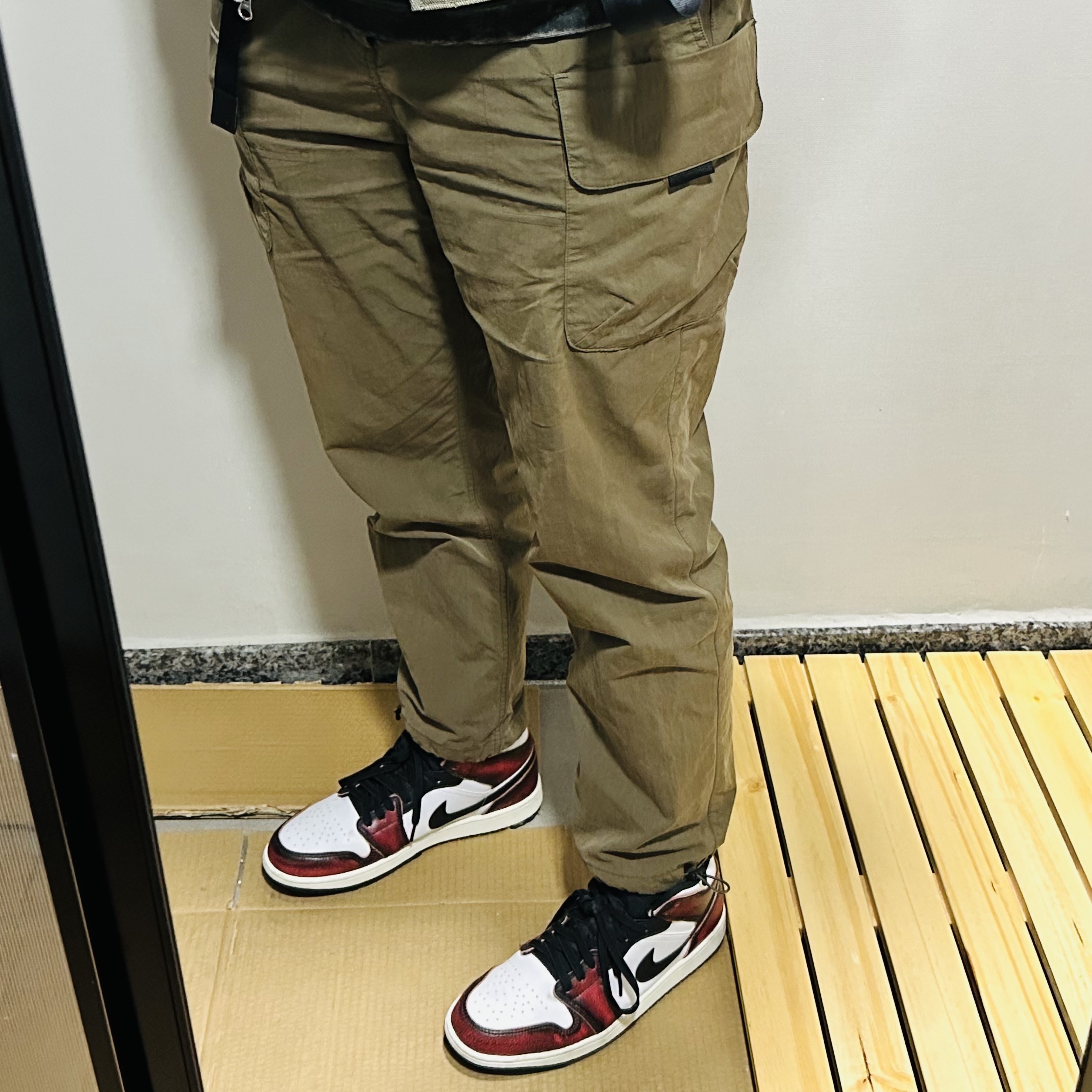Jordan 1 Mid SE Infrared 23 착용 스타일