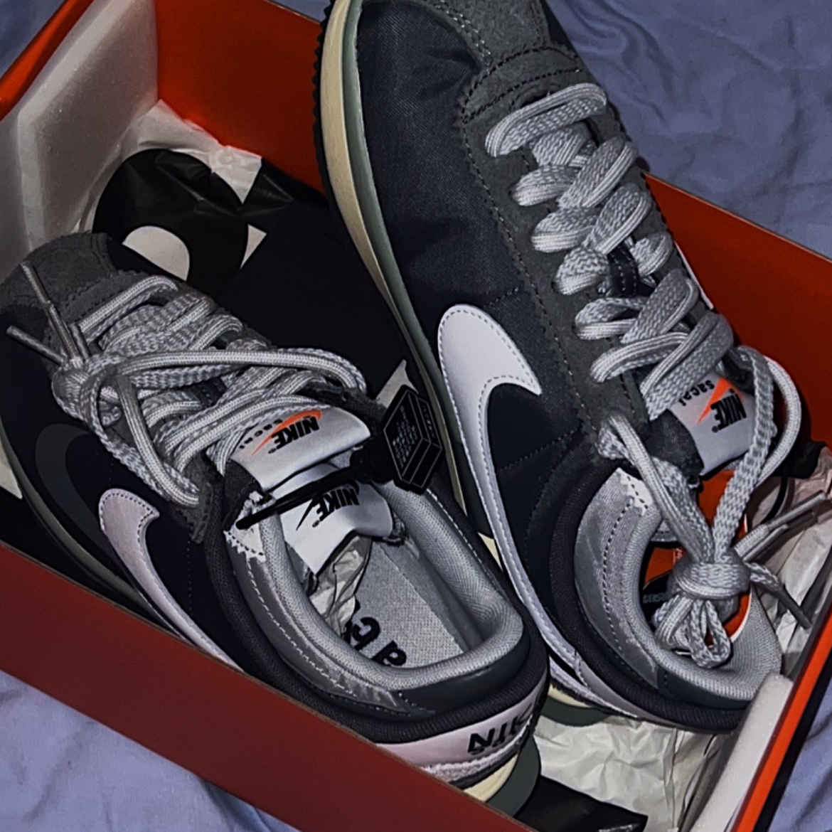 Nike x Sacai Zoom Cortez SP Iron Grey 착용 스타일 - 2