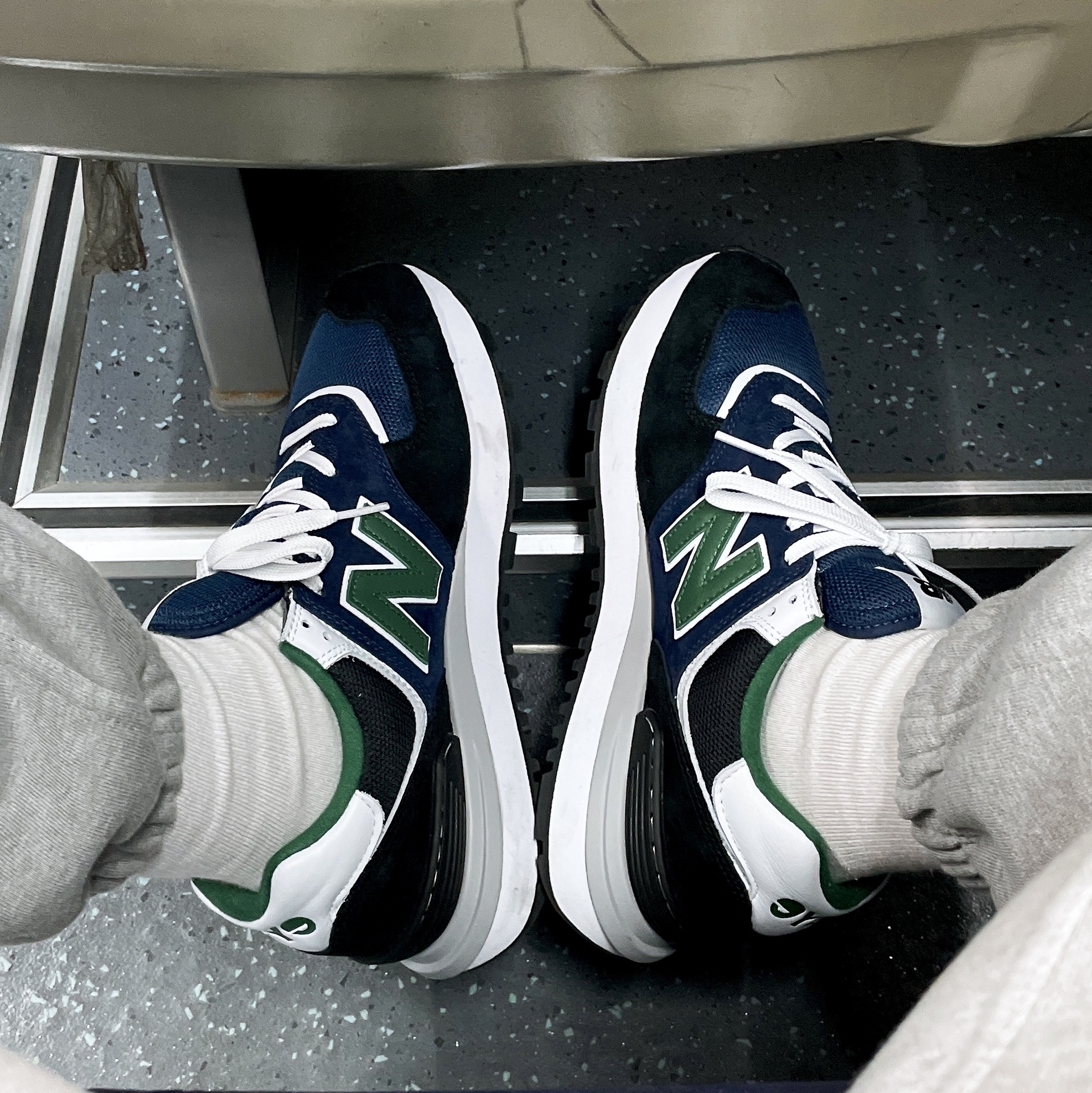 New Balance x Comme des Garcons Junya Watanabe Man 574 Legacy Navy Black 착용 스타일