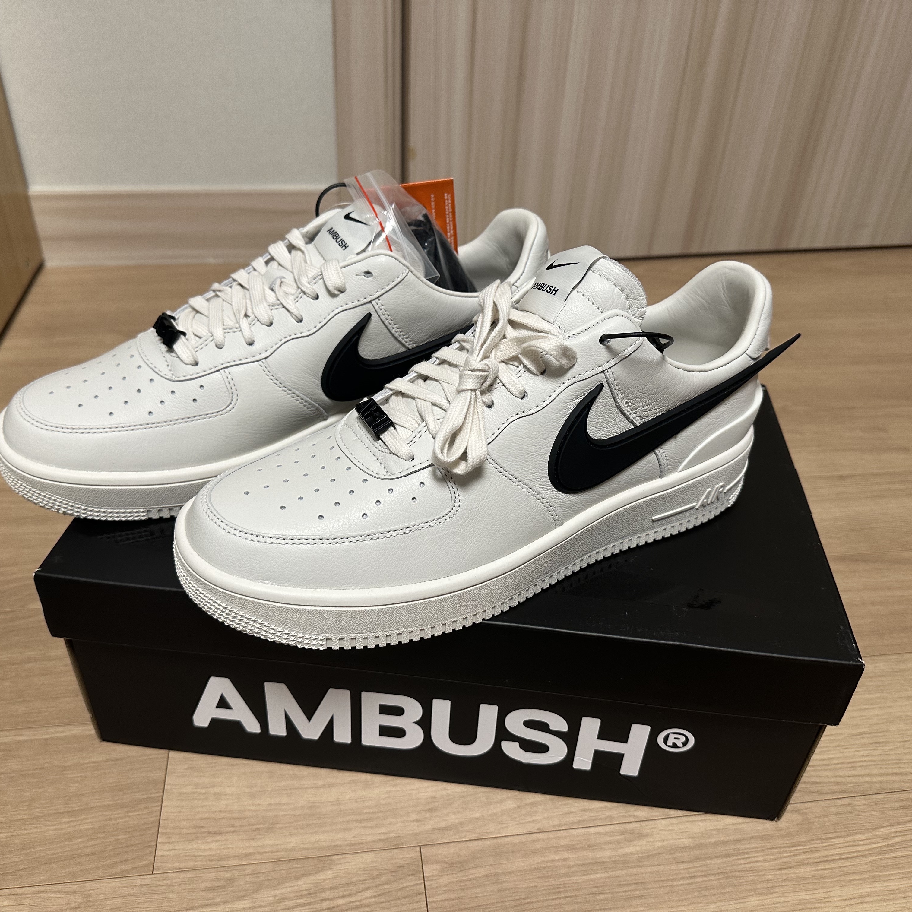 Nike x Ambush Air Force 1 Low SP Phantom 착용 스타일