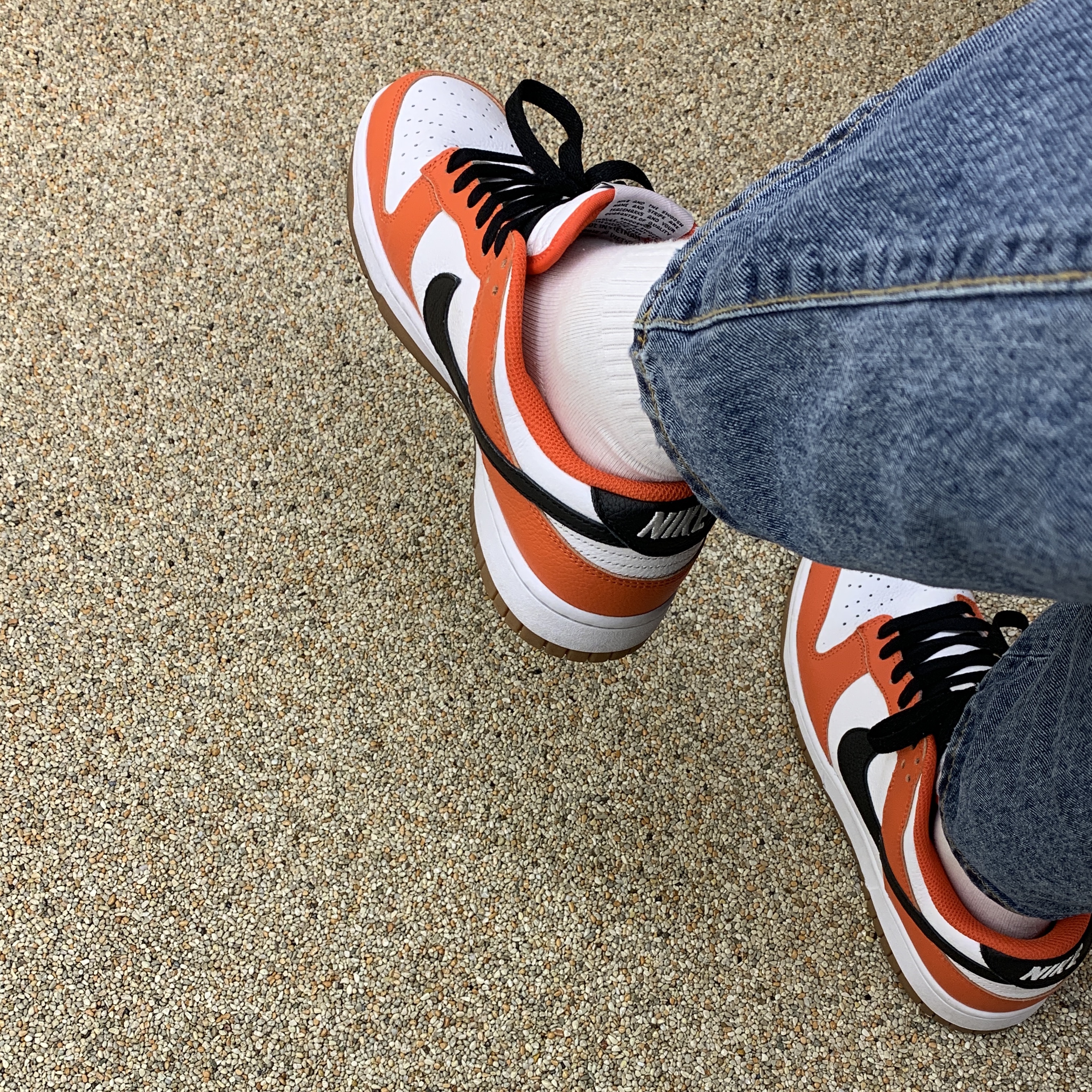 Essentials The Core Collection Hoodie Light Oatmeal, (W) Nike Dunk Low Essential Brilliant Orange 착용 스타일 - 2