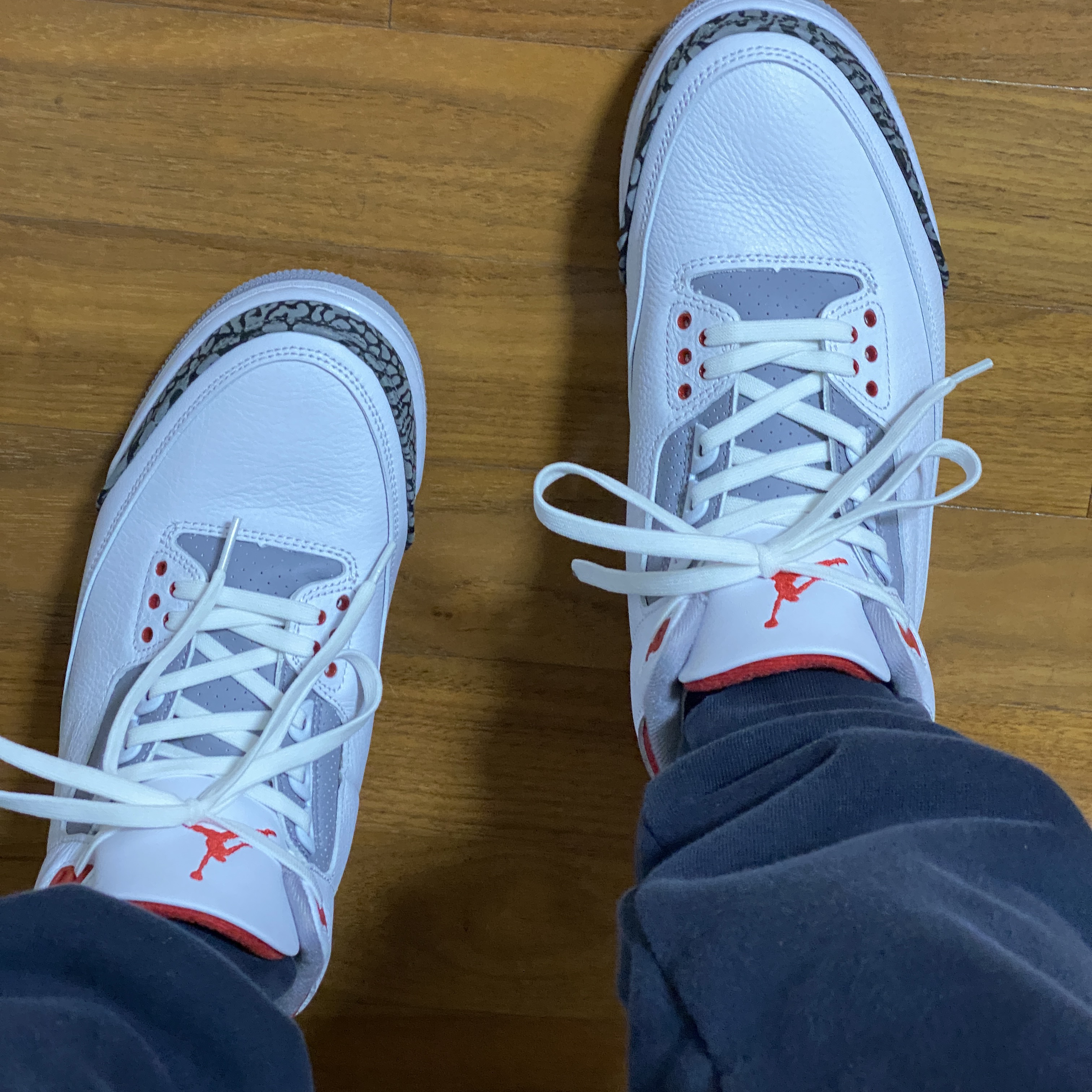Jordan 3 Retro Fire Red 2022 착용 스타일 - 1