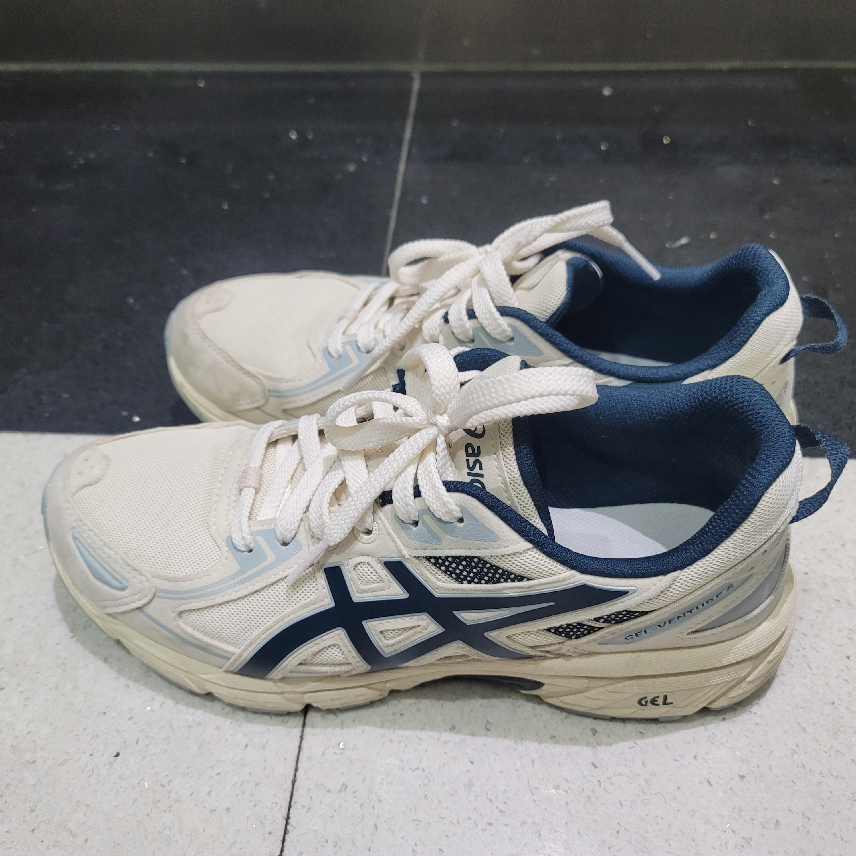 Asics Gel-Venture 6 SPS Birch French Blue 착용 스타일 - 1