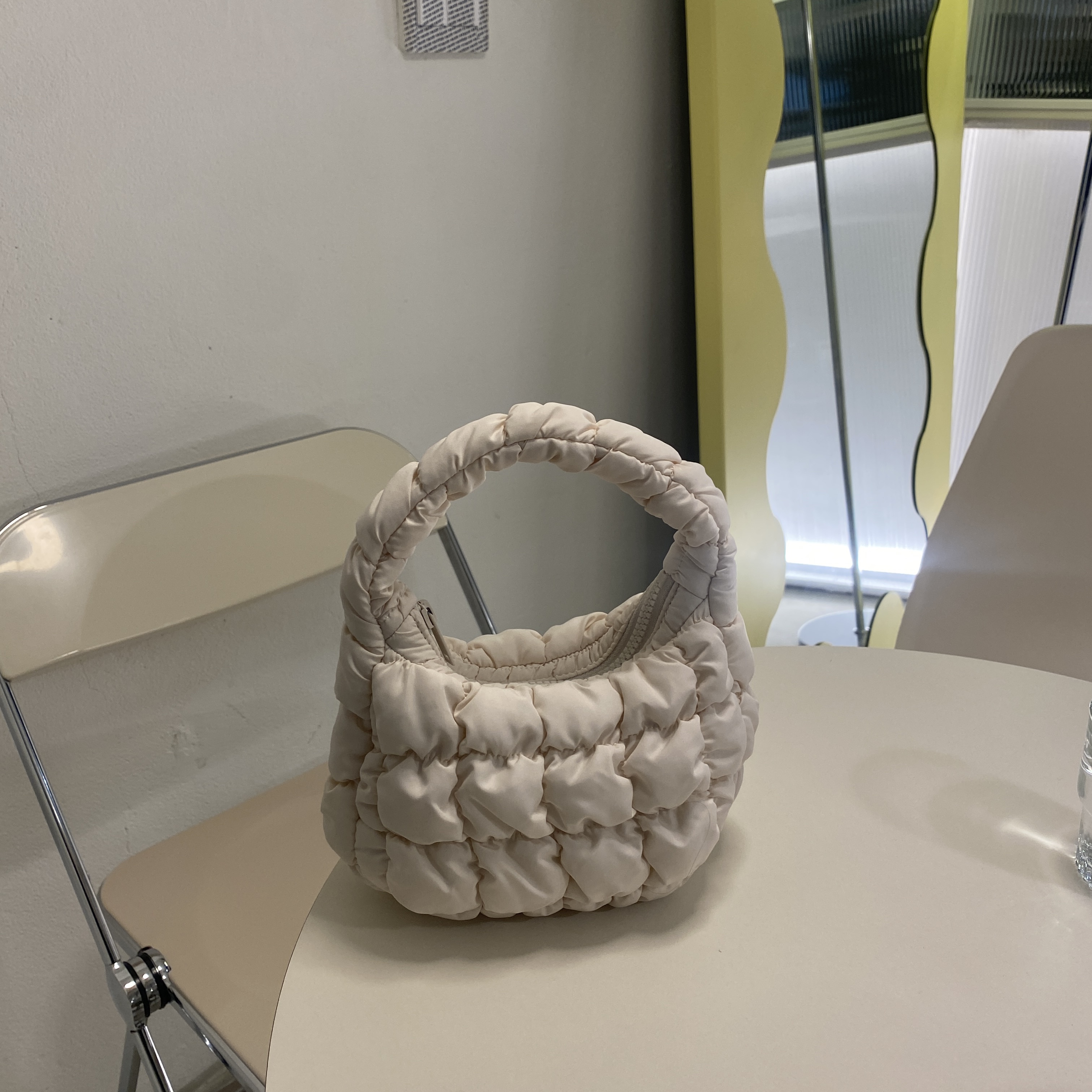 COS Quilted Micro Bag Off White 착용 스타일