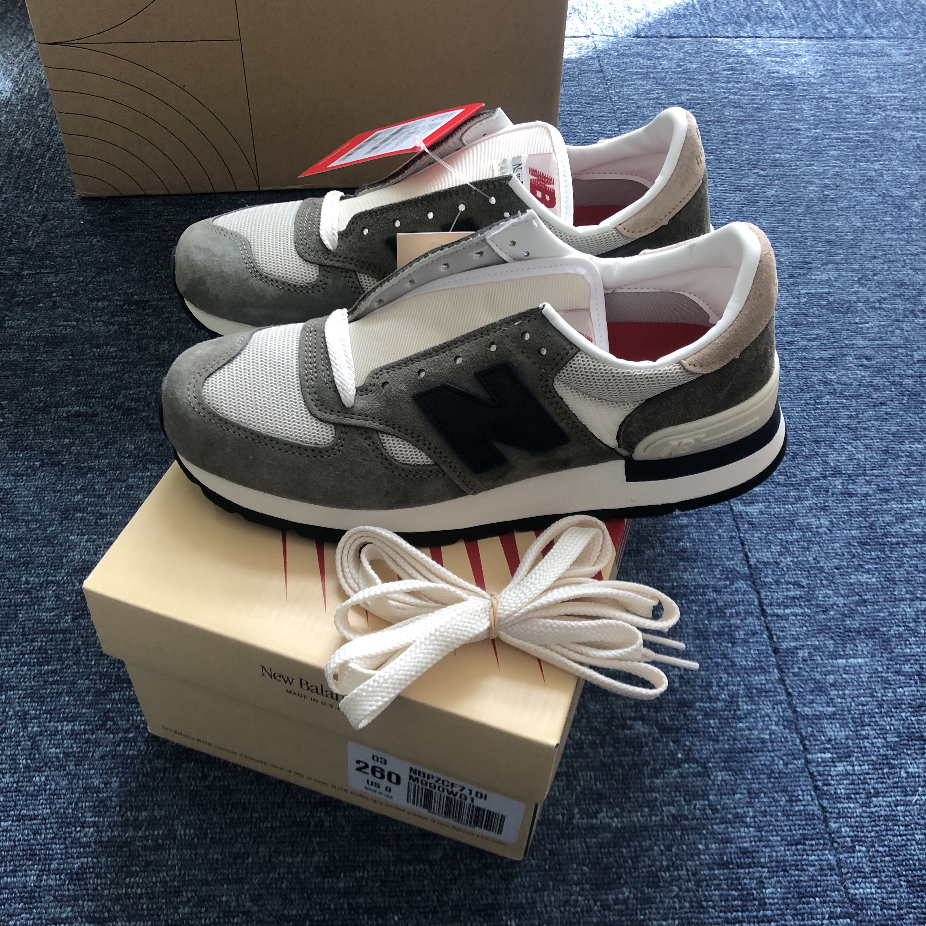 New Balance 990v1 Made in USA Olive 착용 스타일