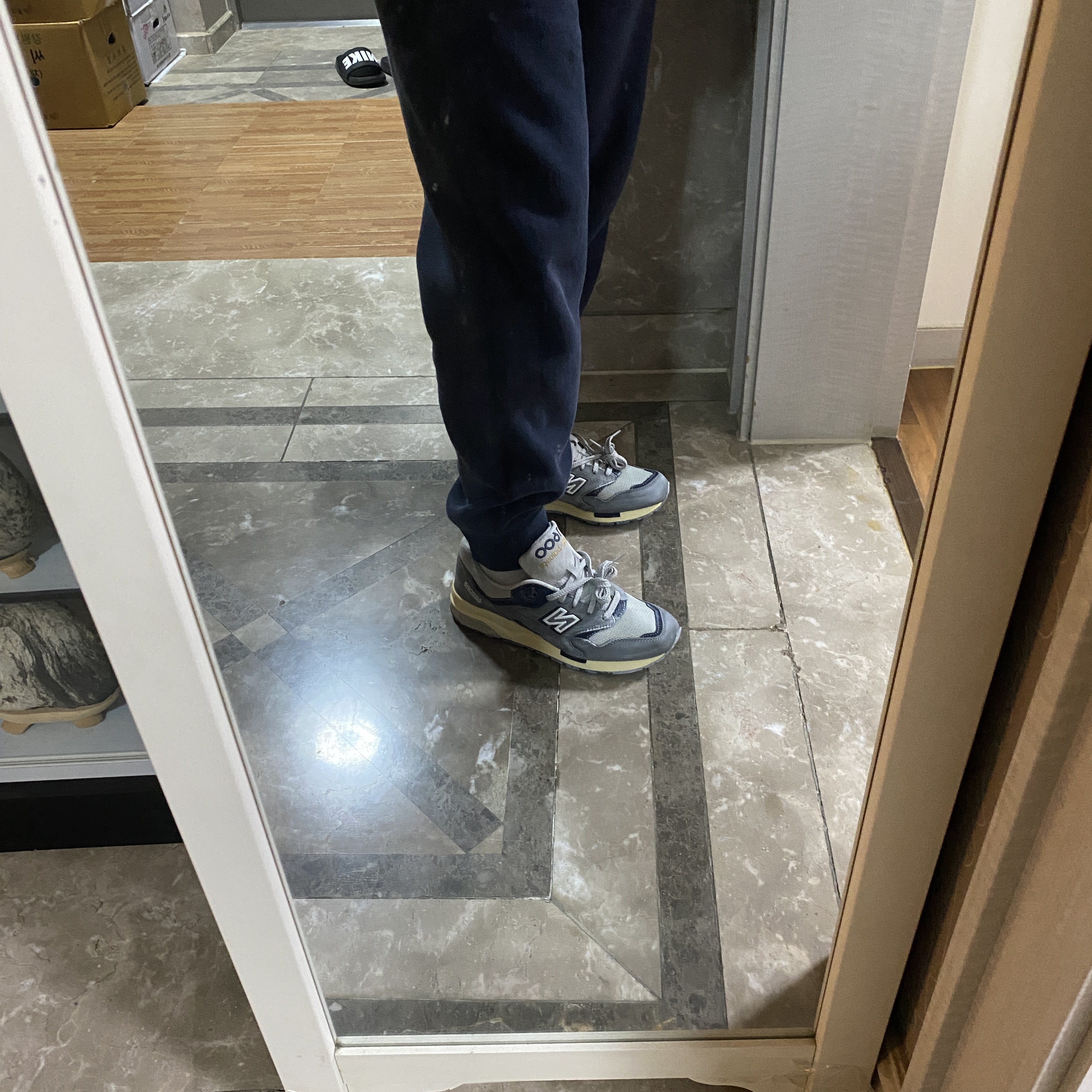 New Balance 1600 Premium Vintage Grey 착용 스타일 - 2
