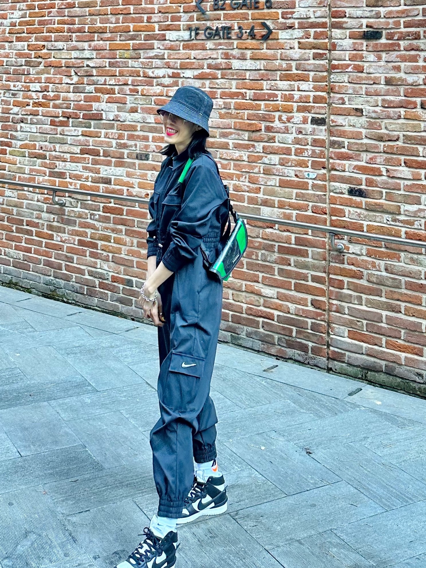 Nike x Ambush Dunk High Black 착용 스타일 - 2