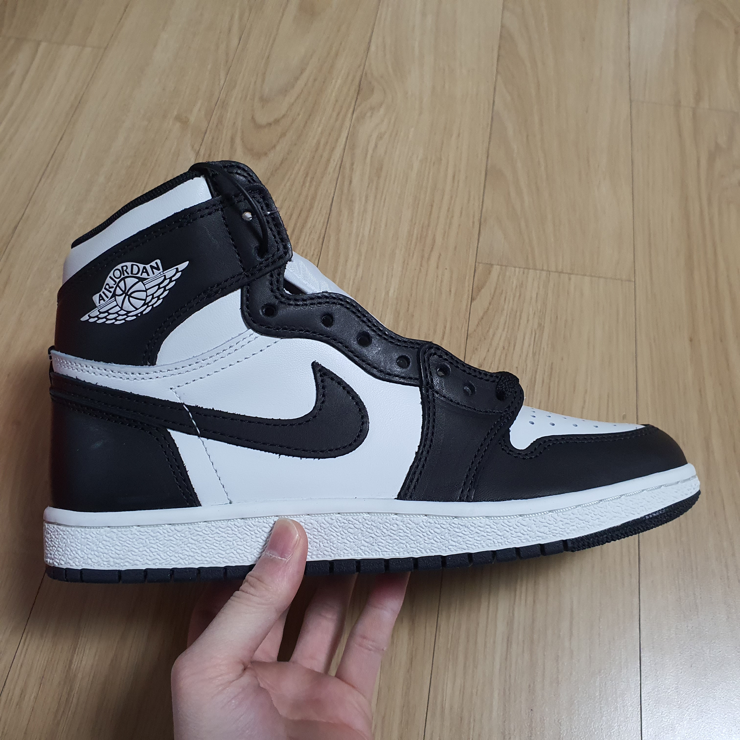 Jordan 1 High 85 Black White 착용 스타일