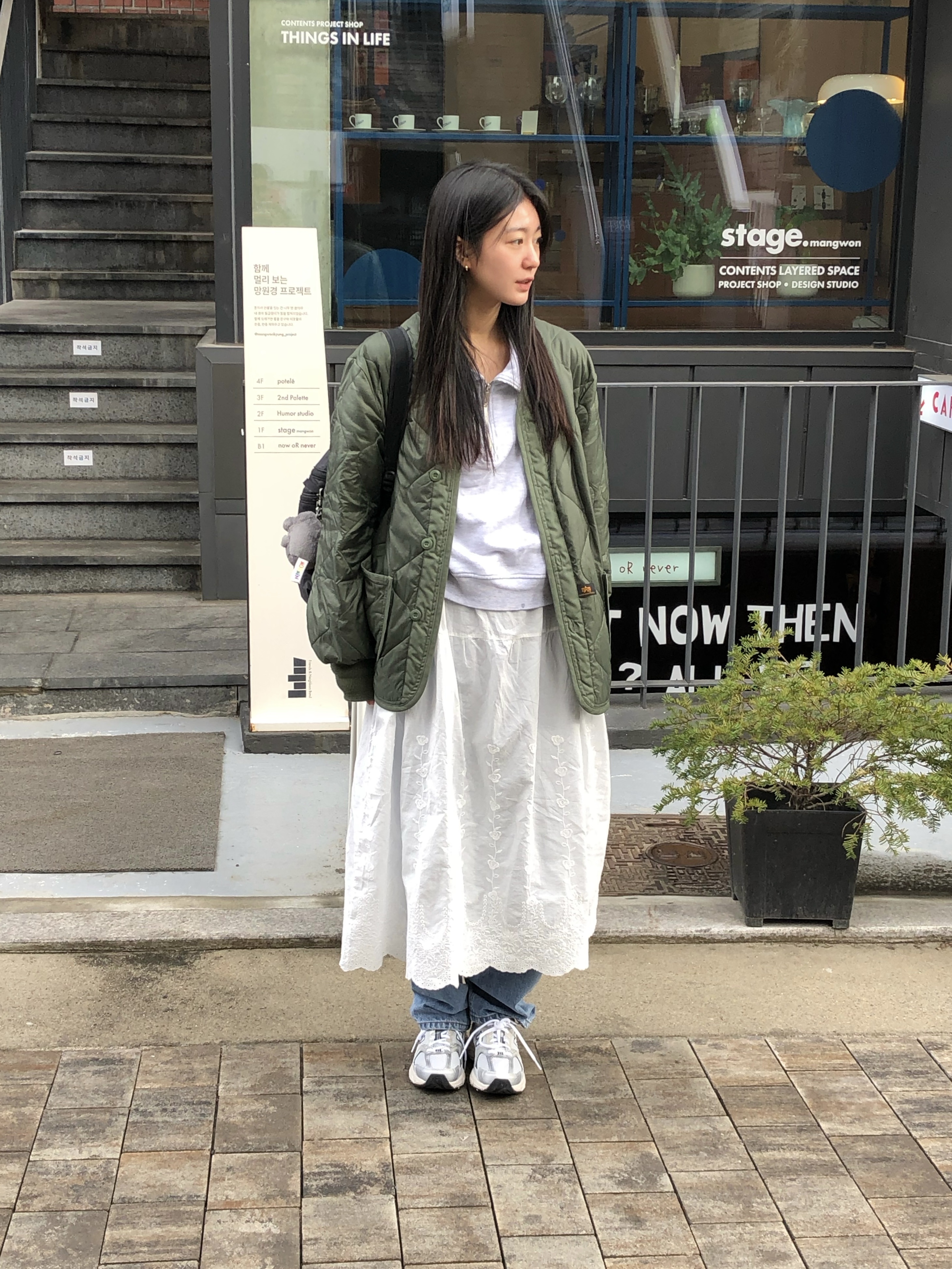 New Balance 530 Steel Grey, Arc'teryx Heliad 15 Backpack Black 착용 스타일 - 1