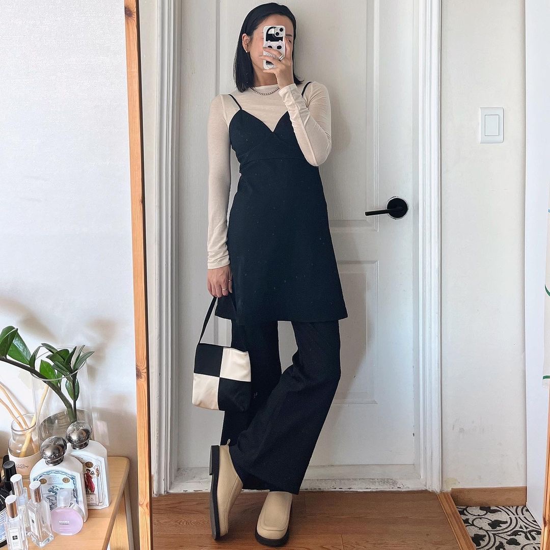 Hai Vera Bag Black Ivory 착용 스타일 - 1