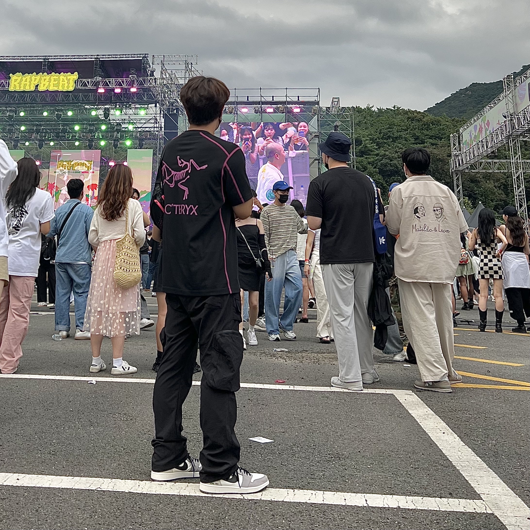 Arc'teryx System A Copal SS Bird T-Shirt Black Ultra Violet, Jordan 1 Element Gore-Tex Sail 착용 스타일