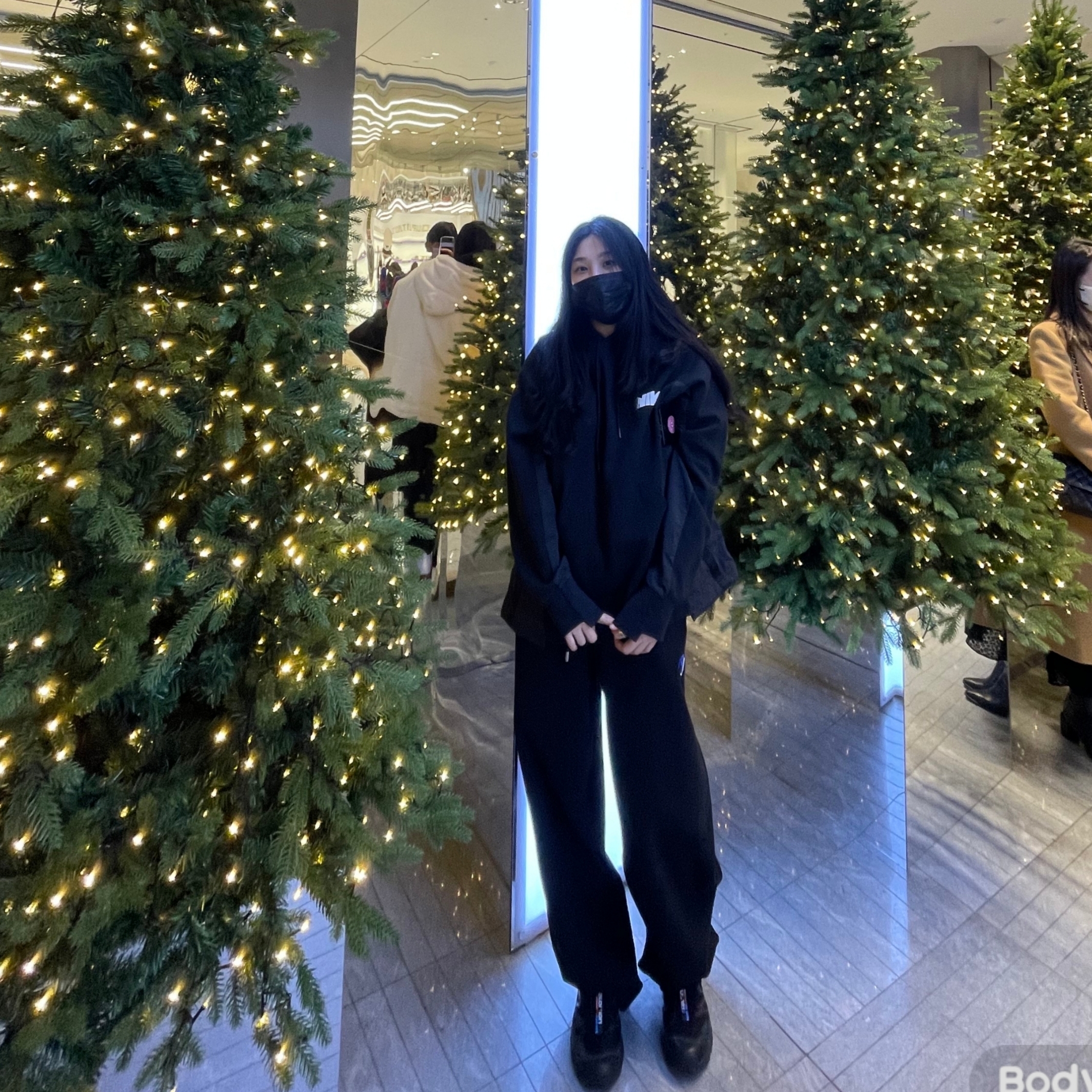 Nike x Sacai NRG Pullover Hoodie Black - US/EU, Zara x Ader Error Jogger Pants Black 착용 스타일