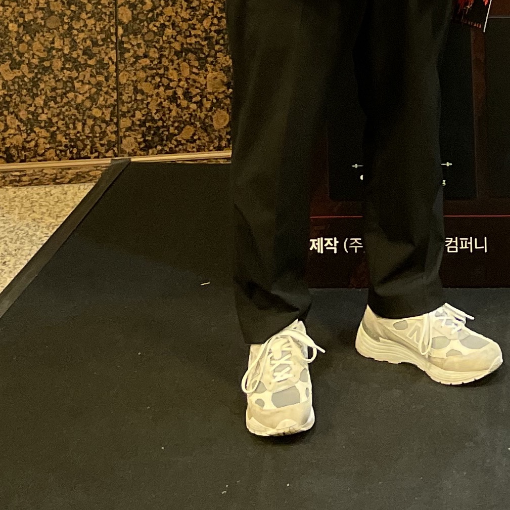New Balance 992 Made in USA White Silver 착용 스타일