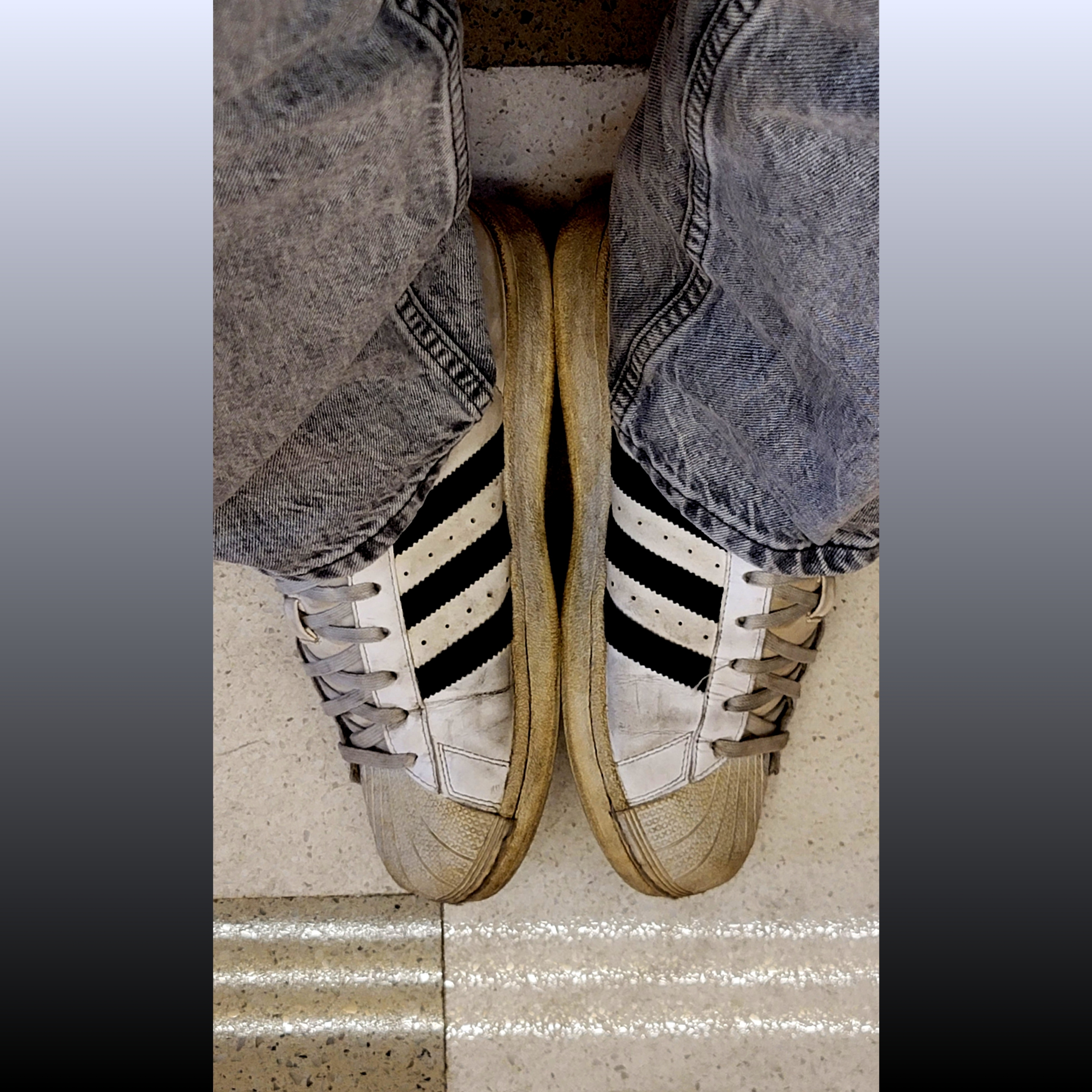 Adidas Superstar White Black 착용 스타일