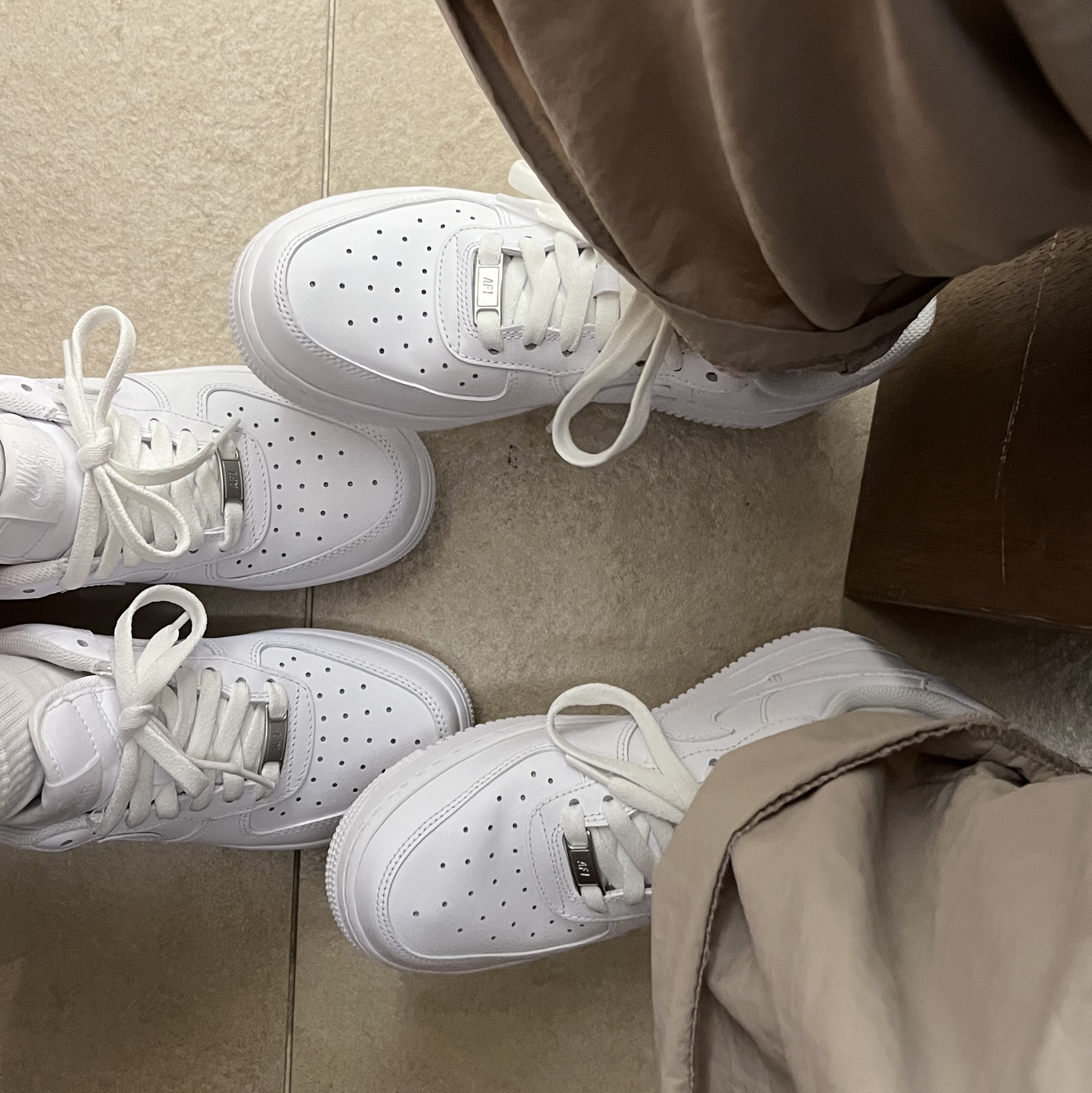 (W) Nike Air Force 1 '07 Low White 착용 스타일