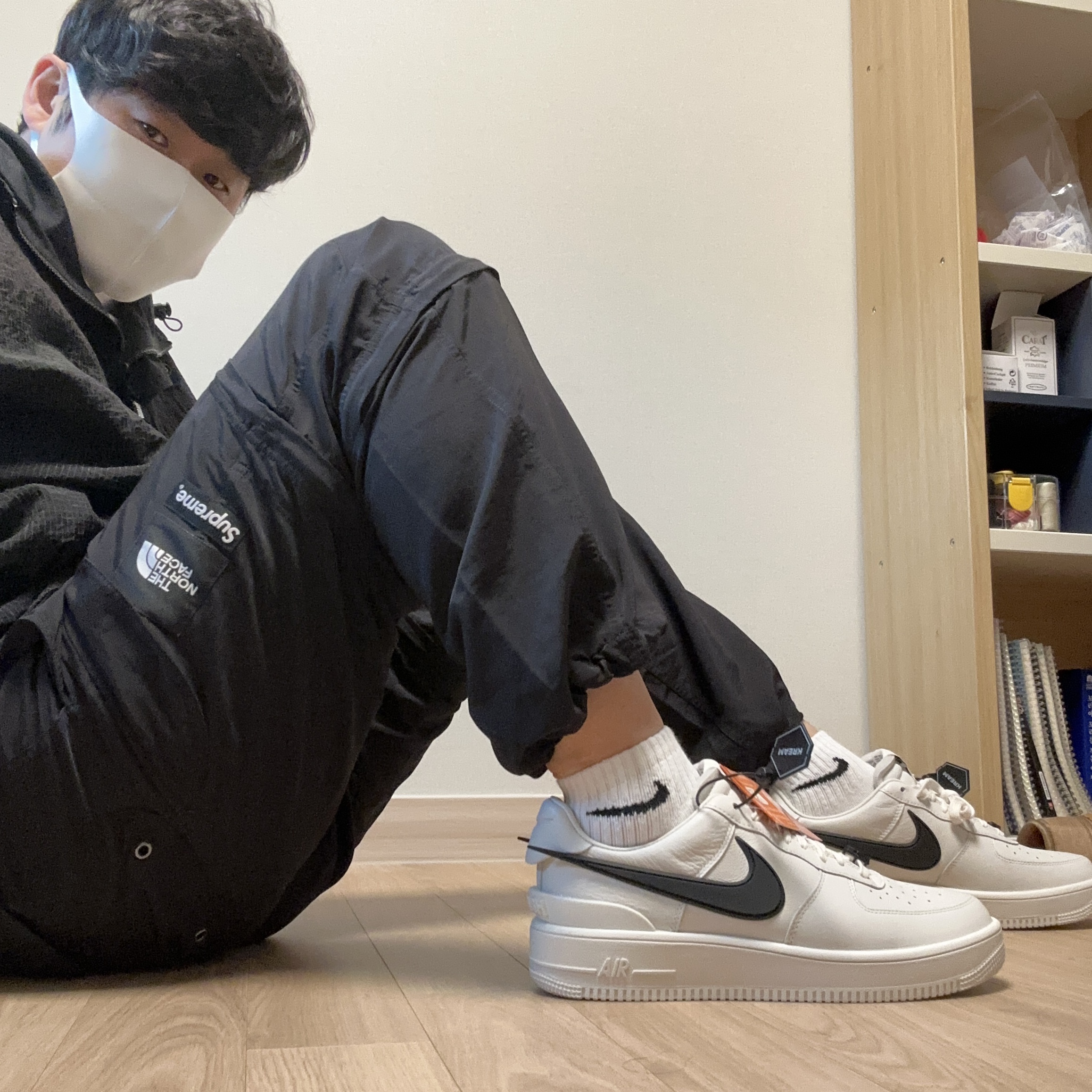 Nike x Ambush Air Force 1 Low SP Phantom, Supreme x The North Face Trekking Zip-Off Belted Pants Black - 22SS 착용 스타일 - 1
