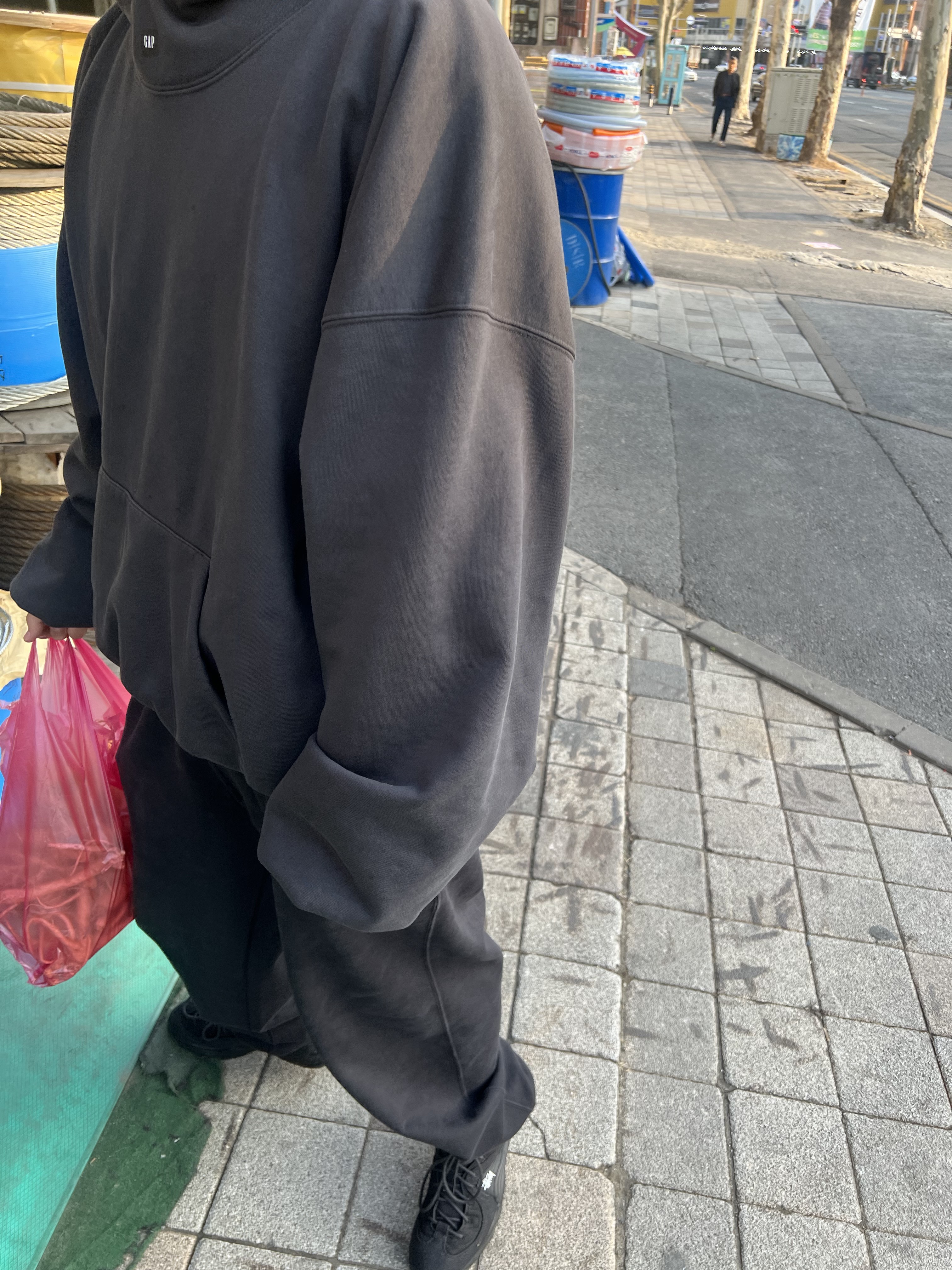 Nike x Stussy NRG RA Washed Fleece Pants Black (DN4030-010), Nike x Stussy Air Penny II Black 착용 스타일