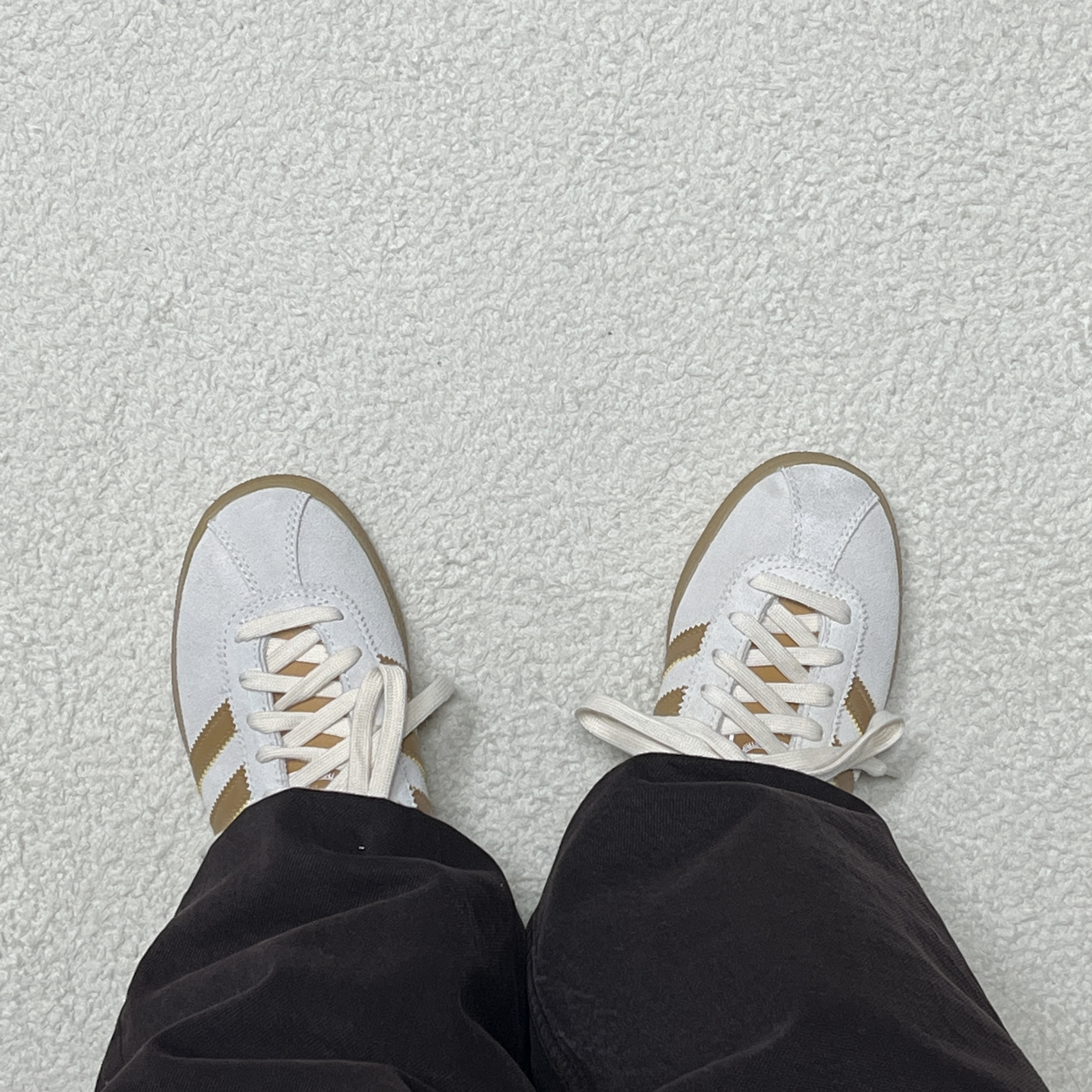 Adidas City Series Munchen Cream White Mesa 착용 스타일 - 2