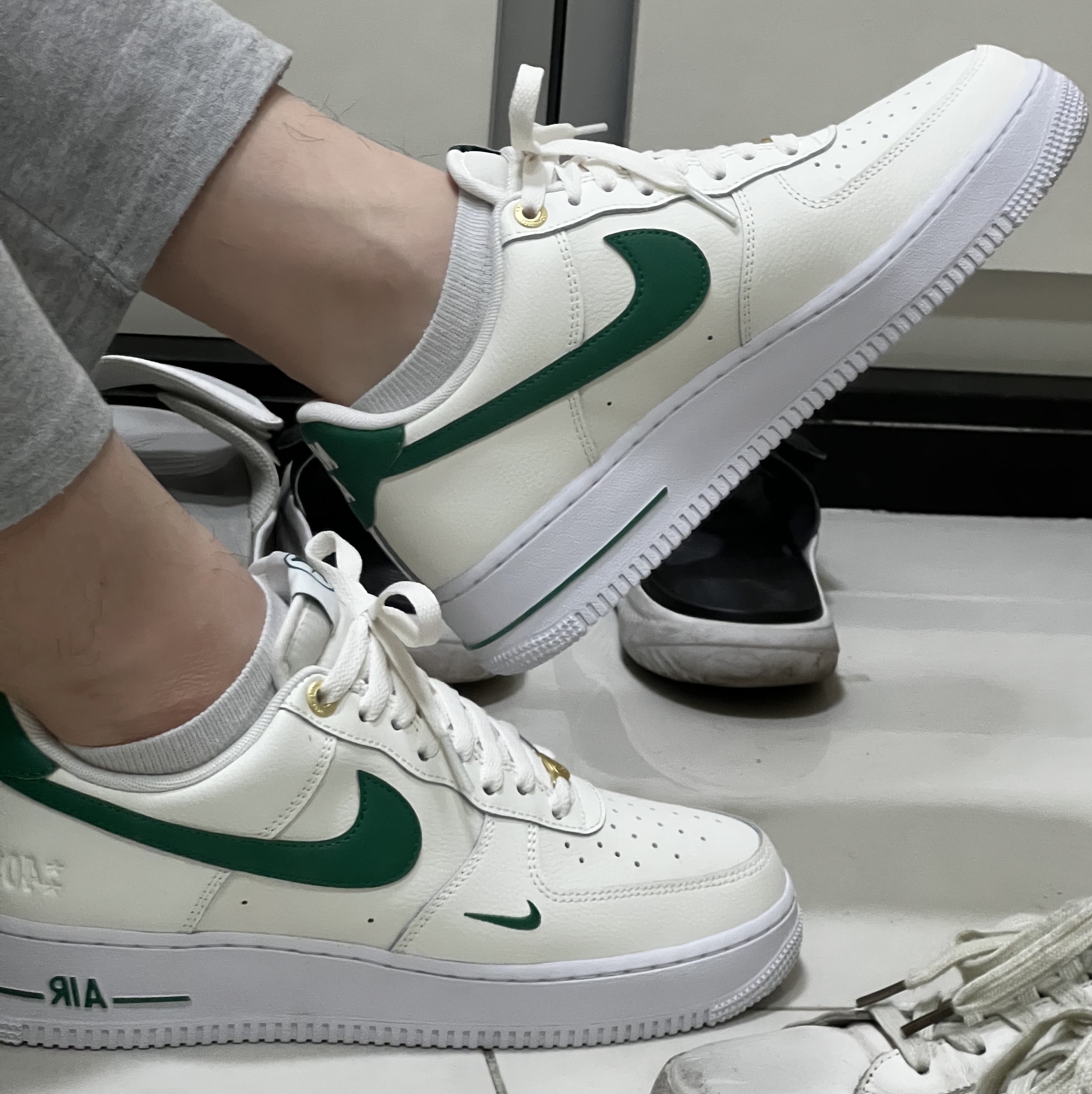 Nike Air Force 1 '07 LV8 40th Anniversary Join Forces Sail Malachite 착용 스타일 - 2