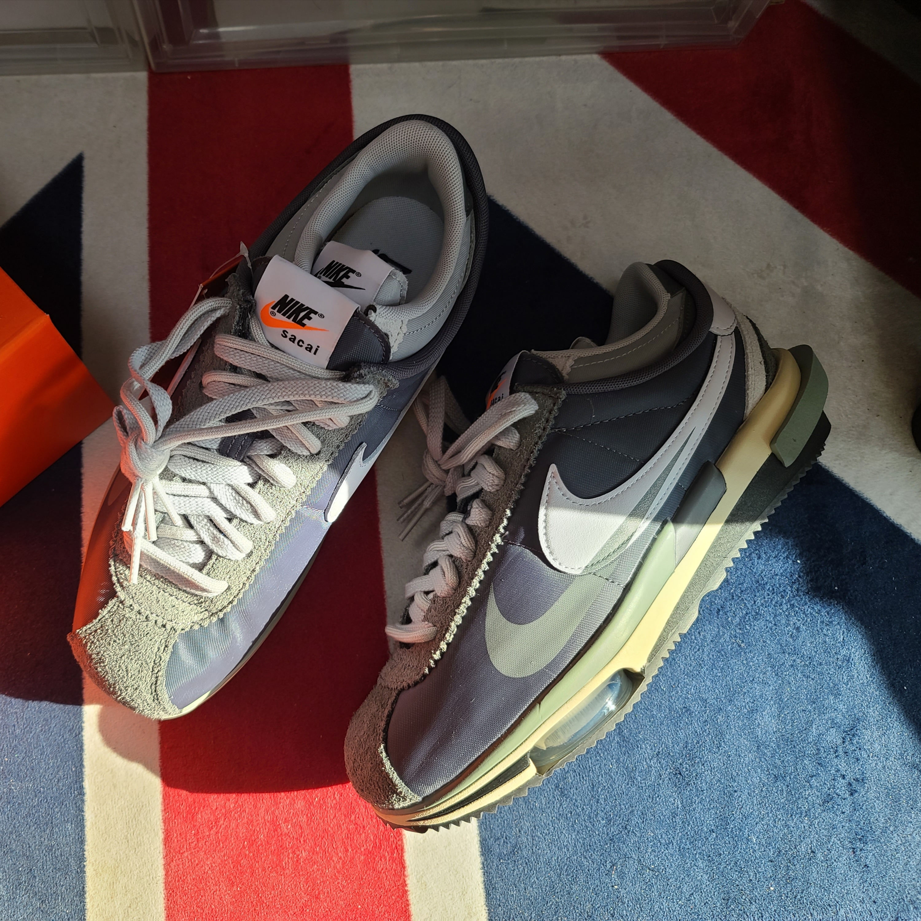Nike x Sacai Zoom Cortez SP Iron Grey 착용 스타일 - 2
