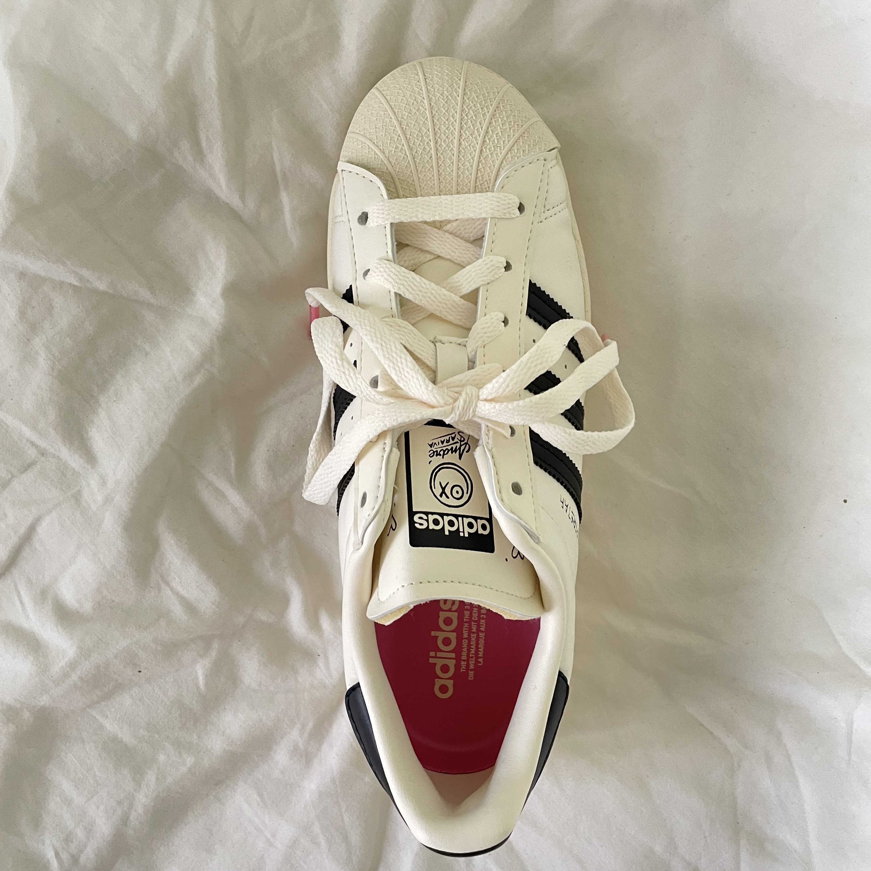 Adidas x Andre Saraiva Superstar Cream White Core Black 착용 스타일 - 2