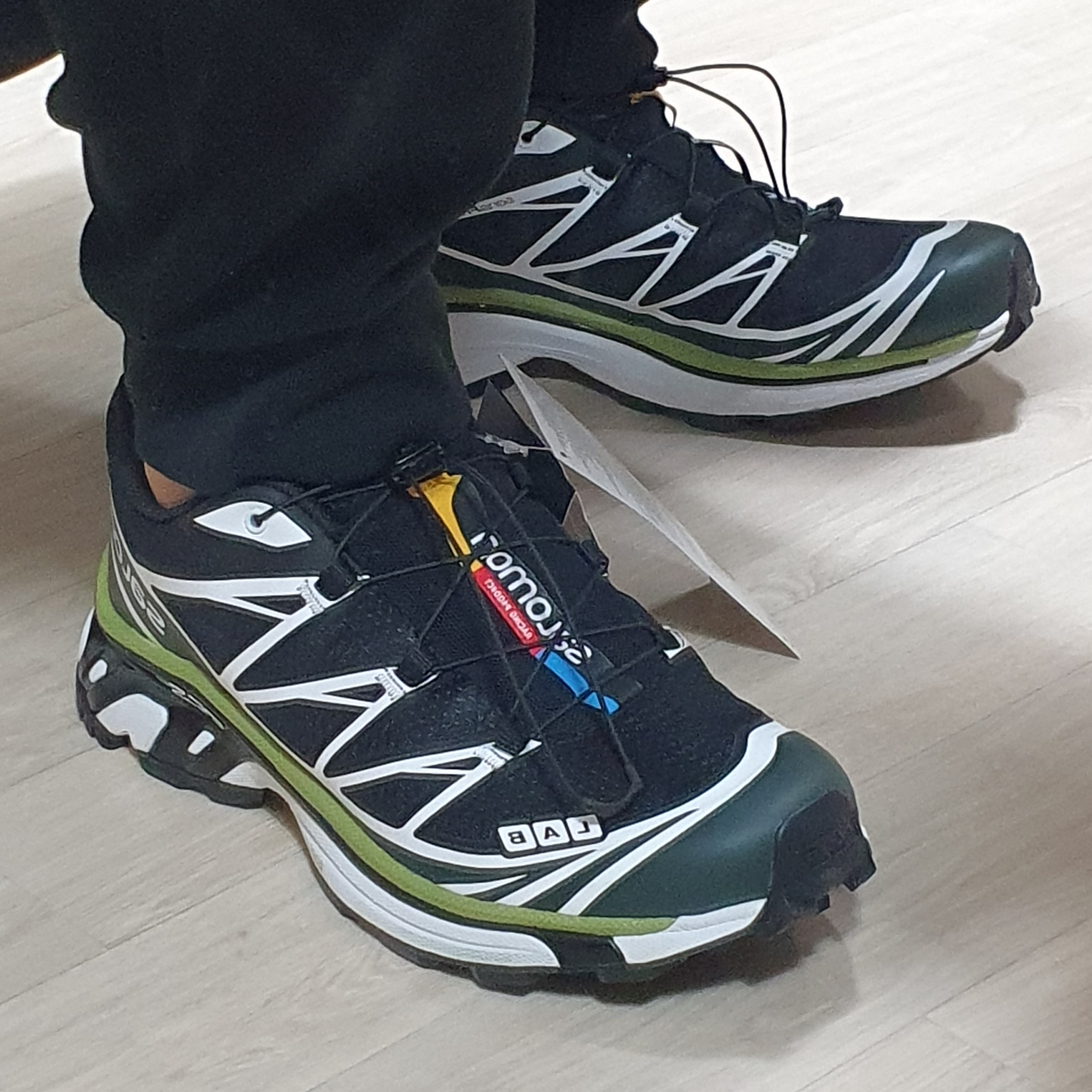 Salomon XT-6 Scarab Black 착용 스타일