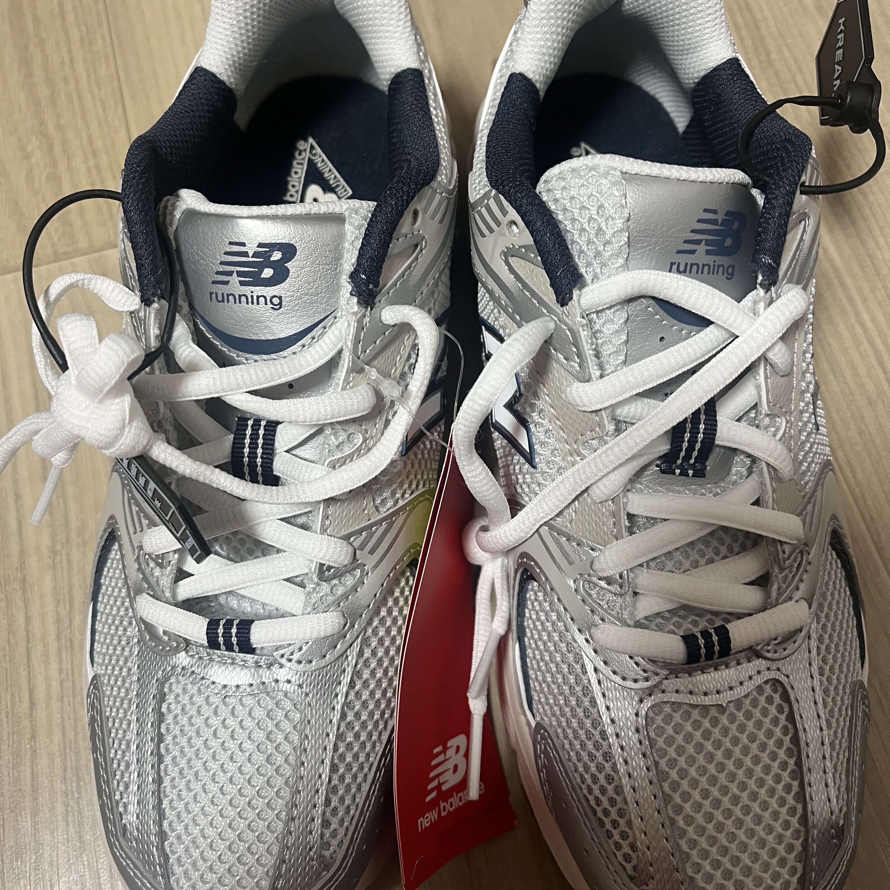 New Balance 530 Steel Grey 착용 스타일