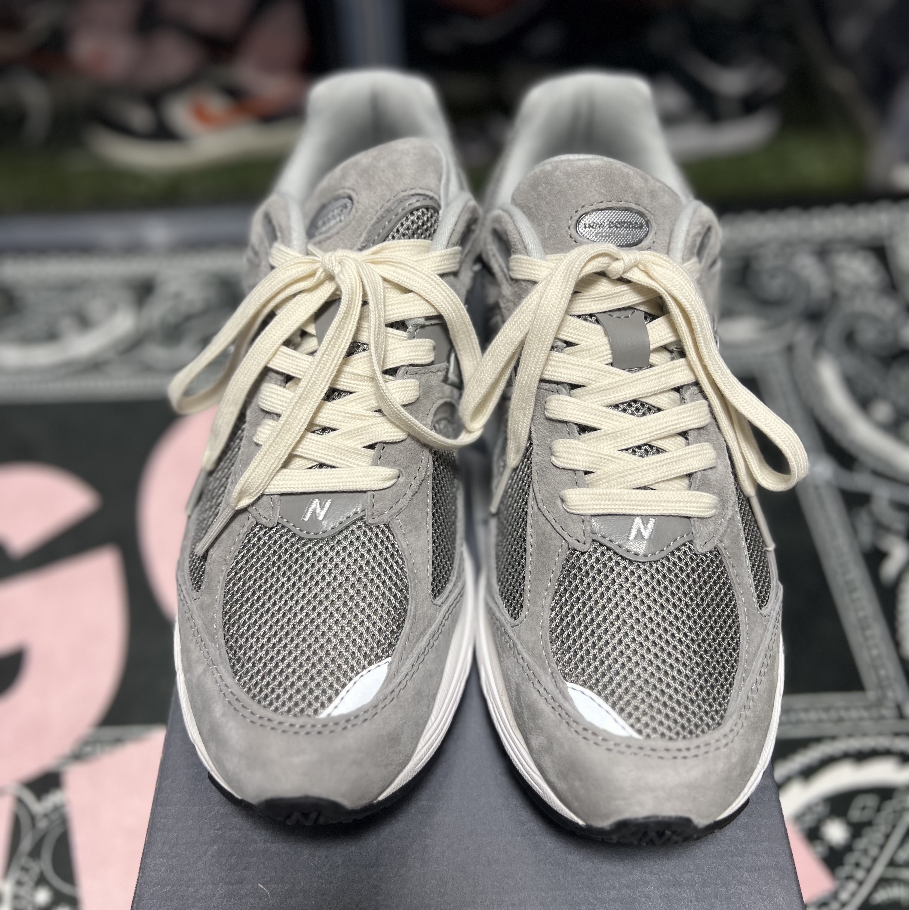New Balance 2002R Marblehead White 착용 스타일 - 4