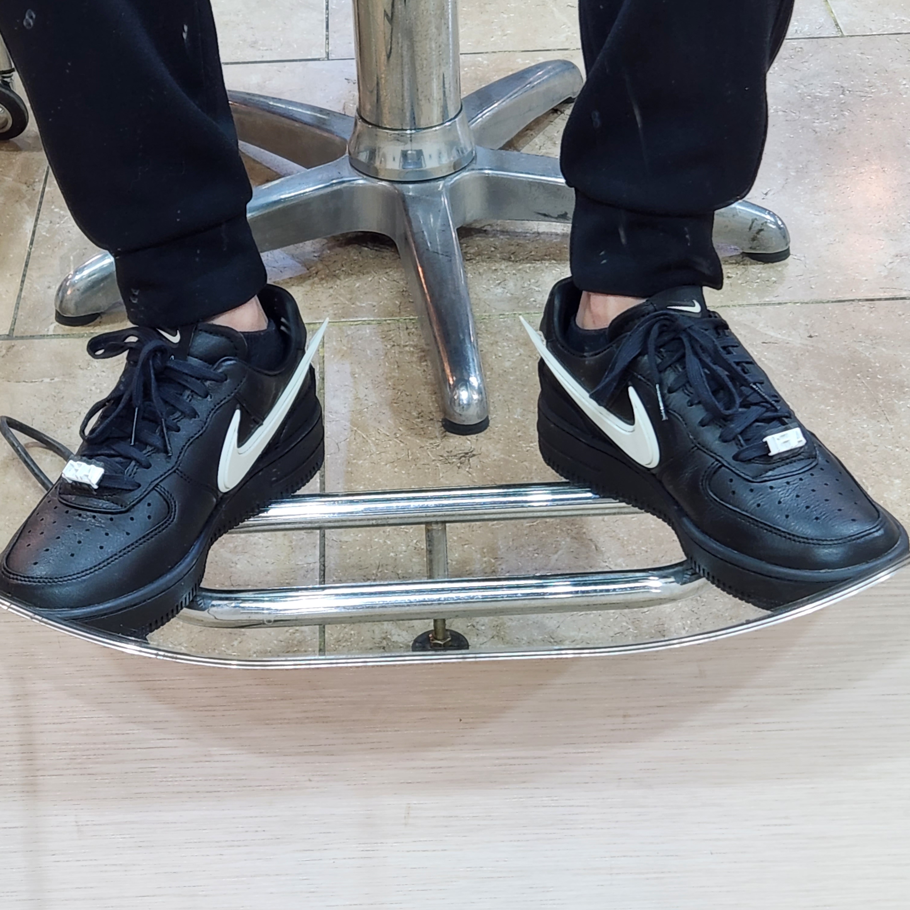 Nike x Ambush Air Force 1 Low SP Black 착용 스타일 - 1