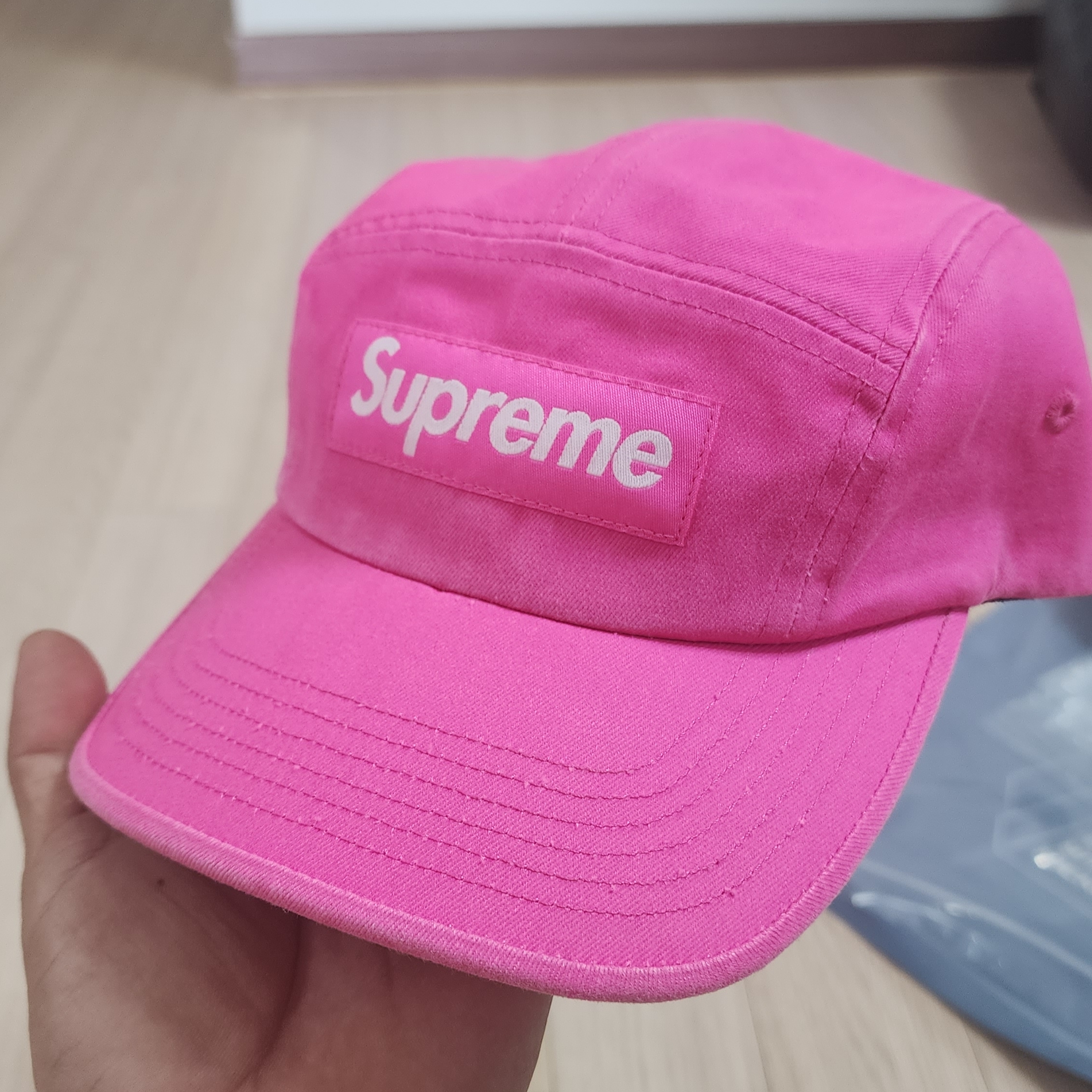 Supreme Washed Chino Twill Camp Cap Pink - 23SS 착용 스타일