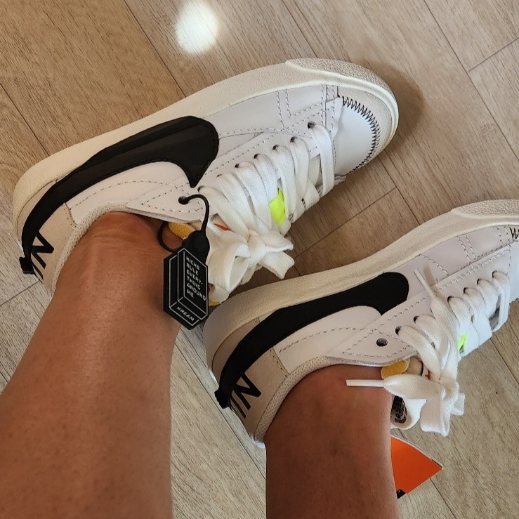 (W) Nike Blazer Low '77 Jumbo White Black Sail 착용 스타일 - 1