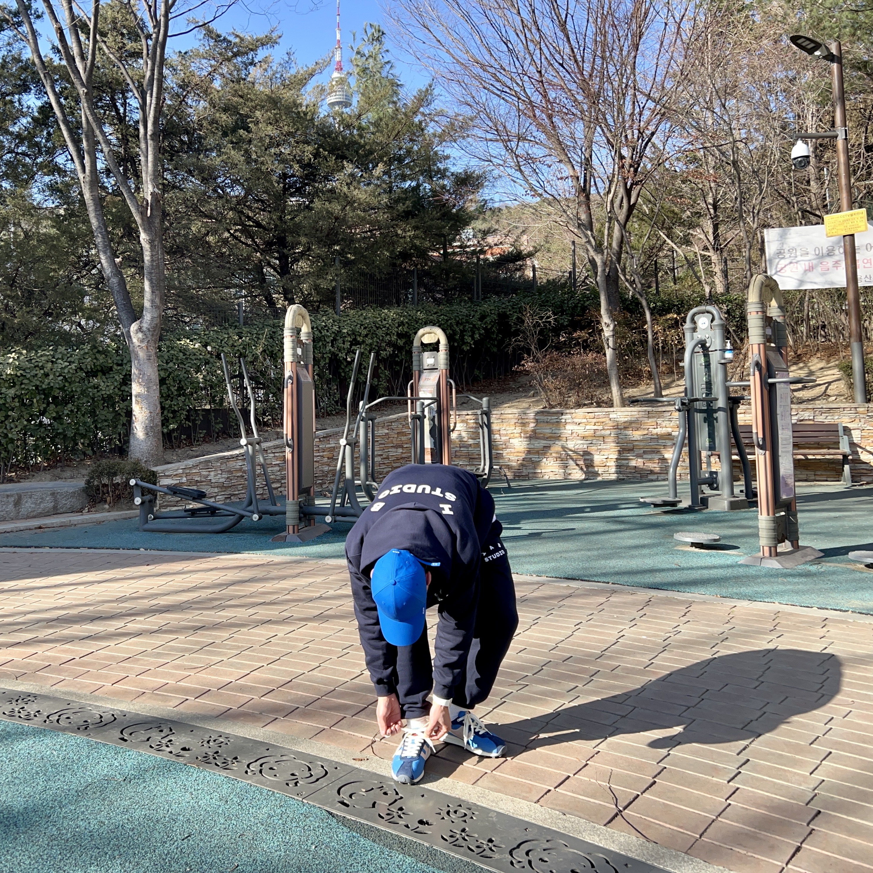IAB Studio Hoodie Navy - 21SS, IAB Studio Sweatpants Navy - 21SS 착용 스타일 - 3