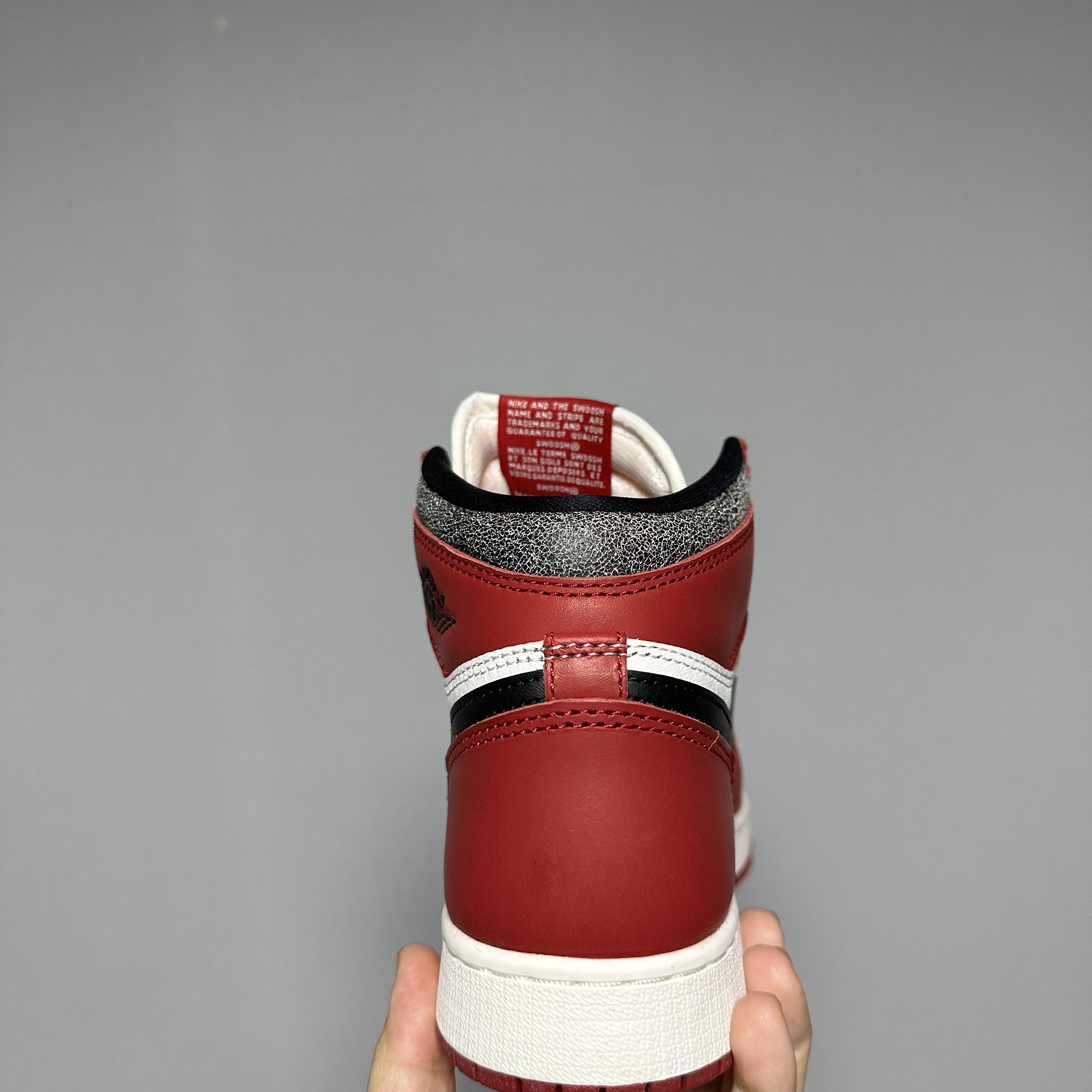 (GS) Jordan 1 Retro High OG Chicago 2022, Jordan 1 High 85 Black White 착용 스타일 - 3