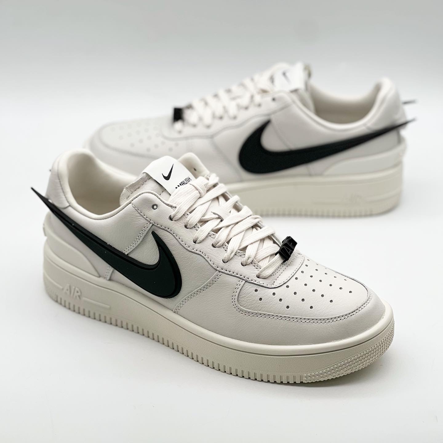 Nike x Ambush Air Force 1 Low SP Phantom 착용 스타일 - 2