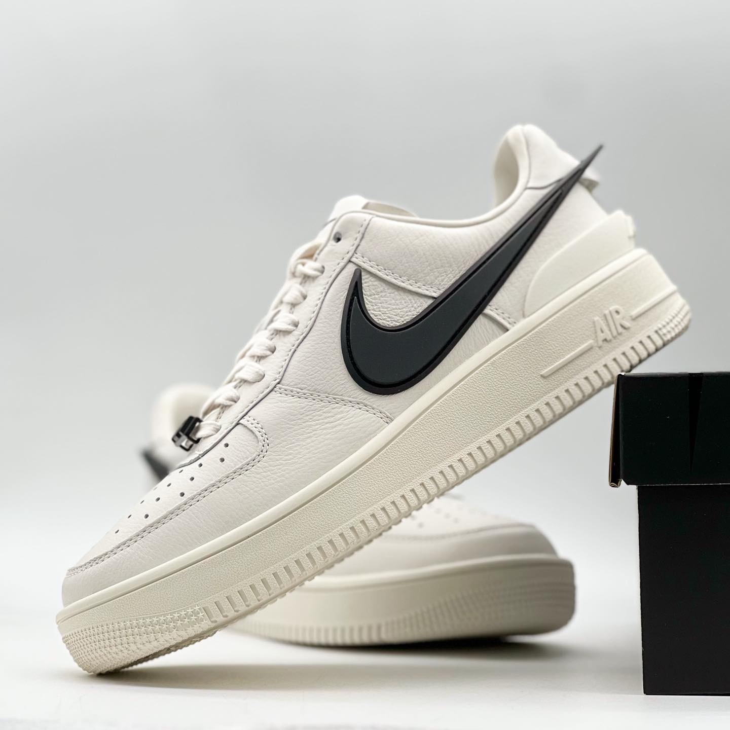 Nike x Ambush Air Force 1 Low SP Phantom 착용 스타일 - 4